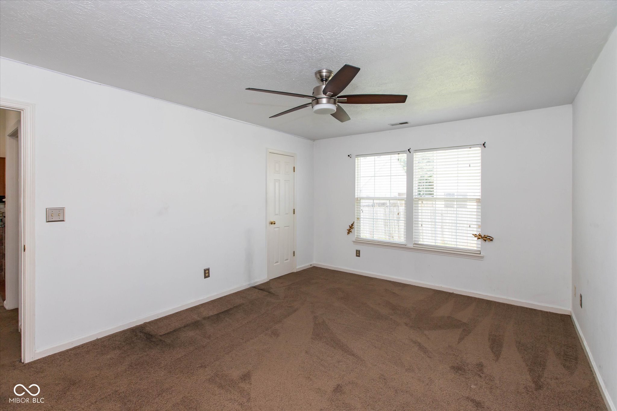 7136 Pluto Drive