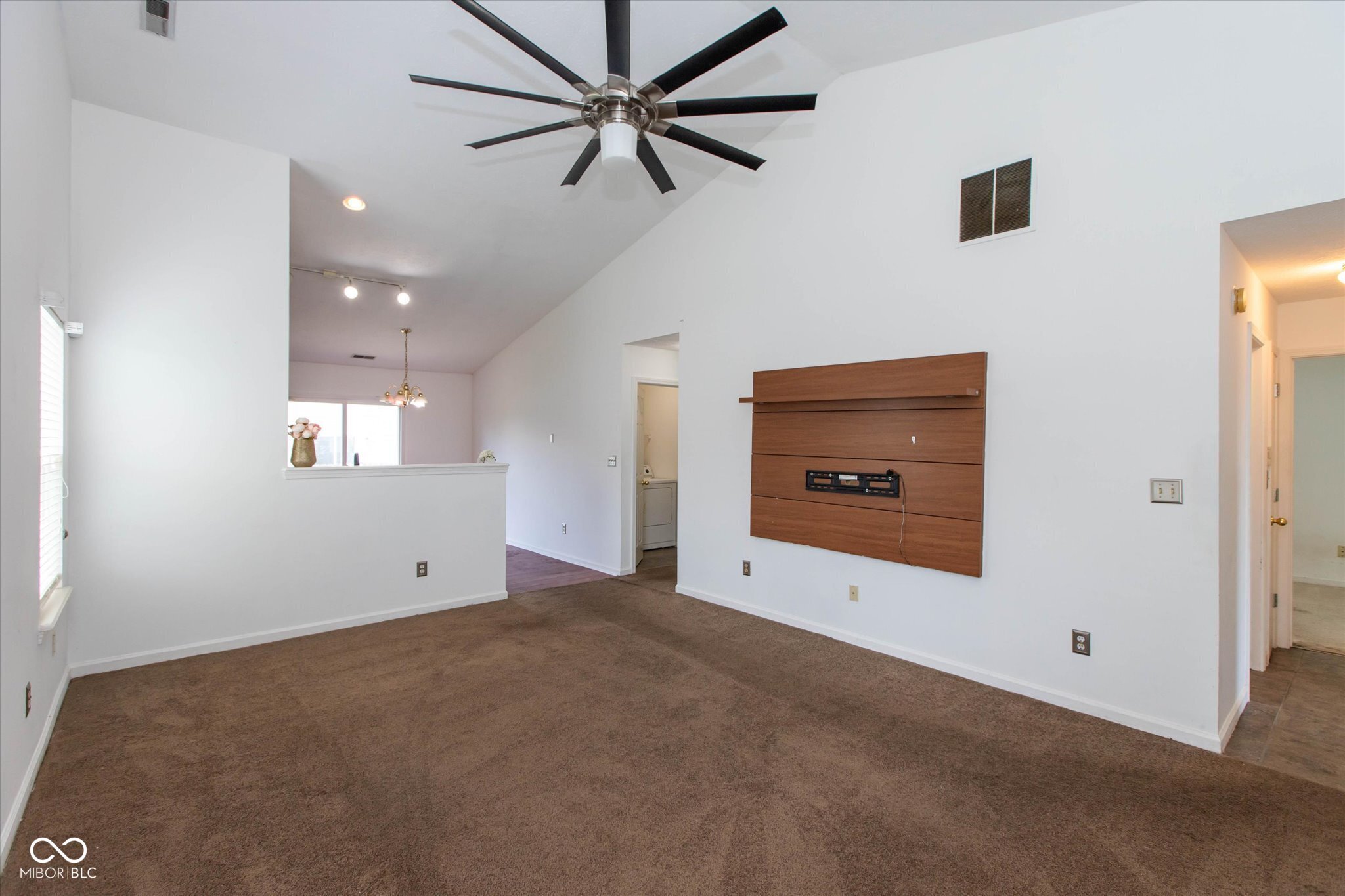 7136 Pluto Drive