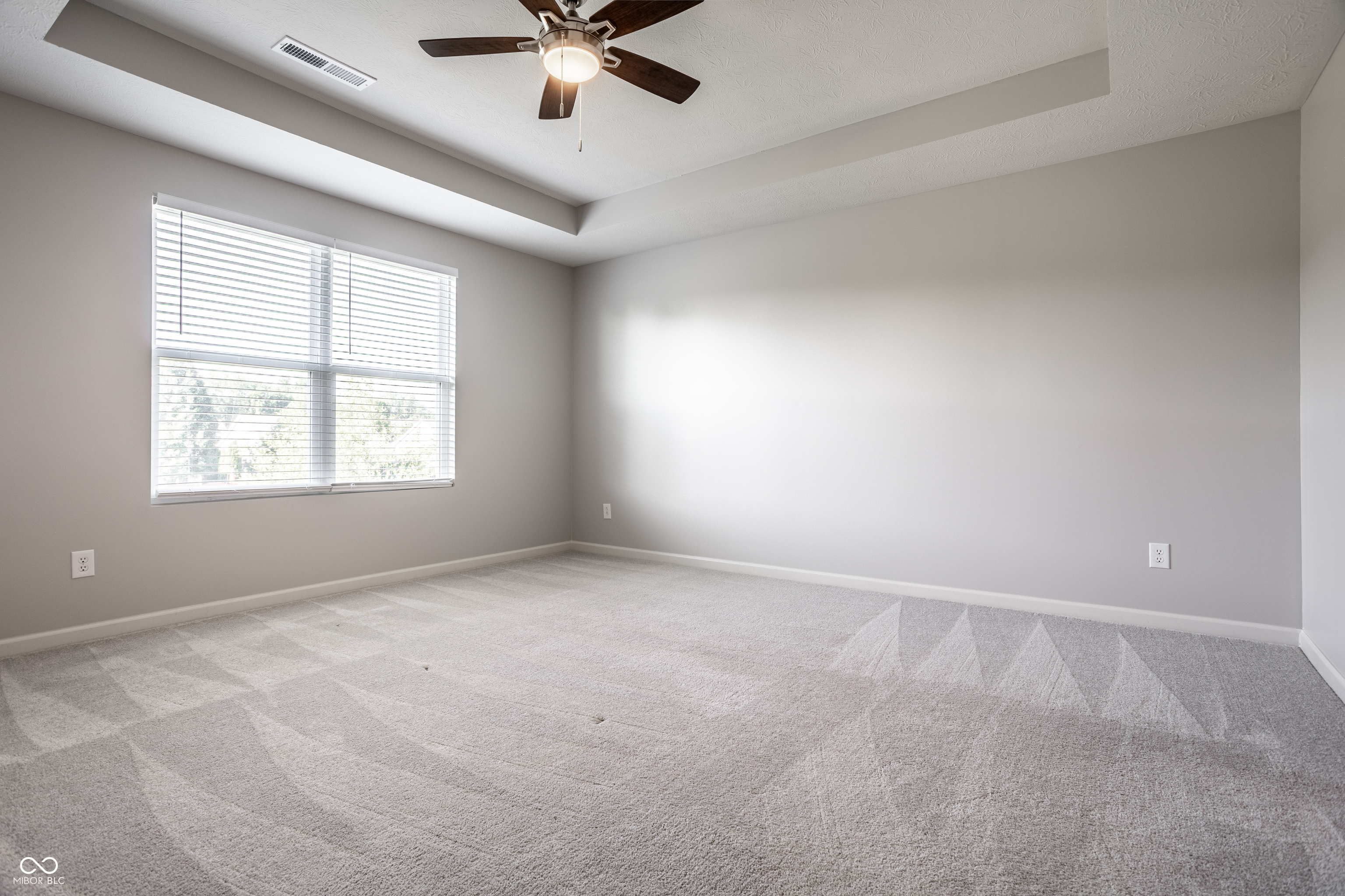 6845 Oakcrest Drive