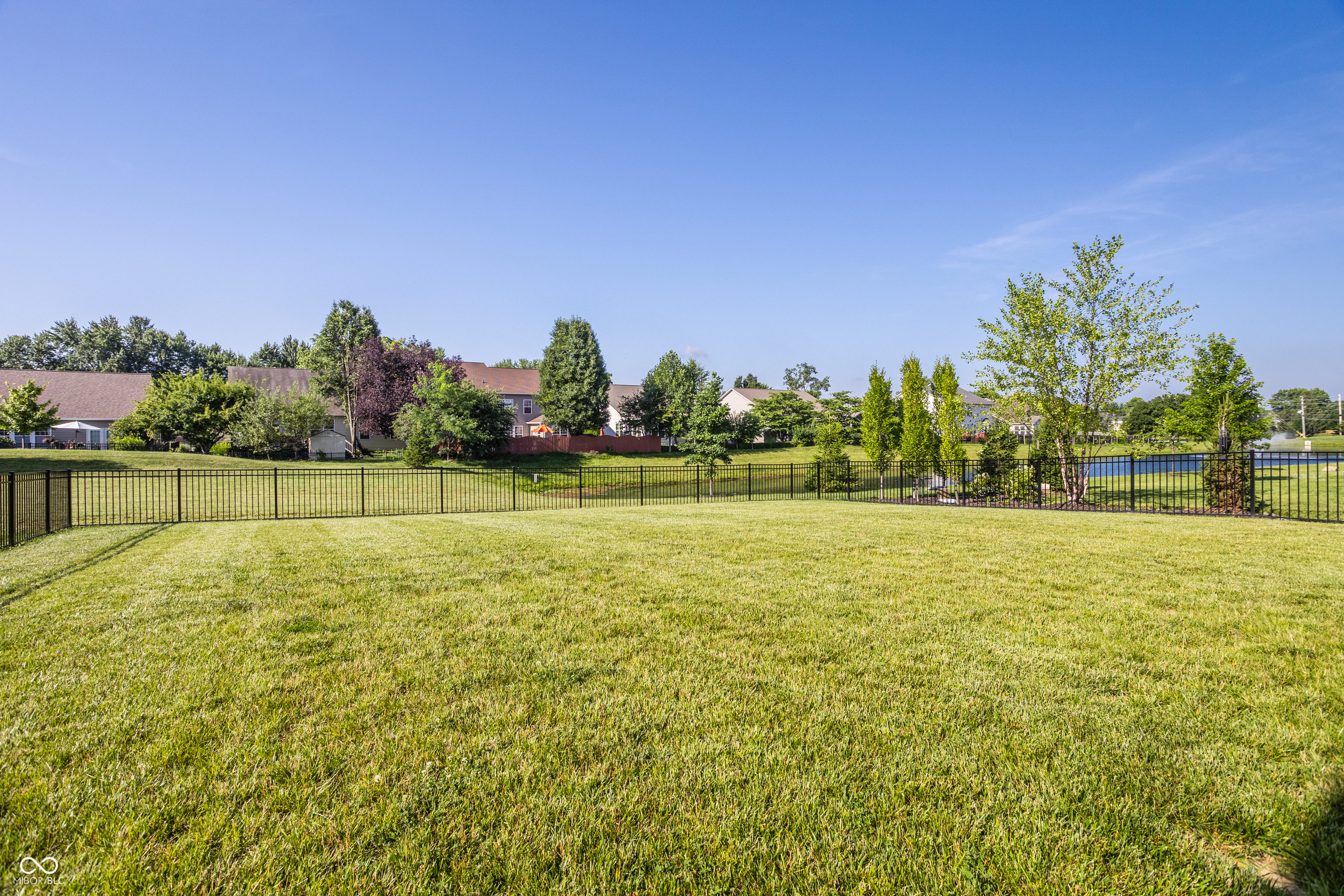 6845 Oakcrest Drive