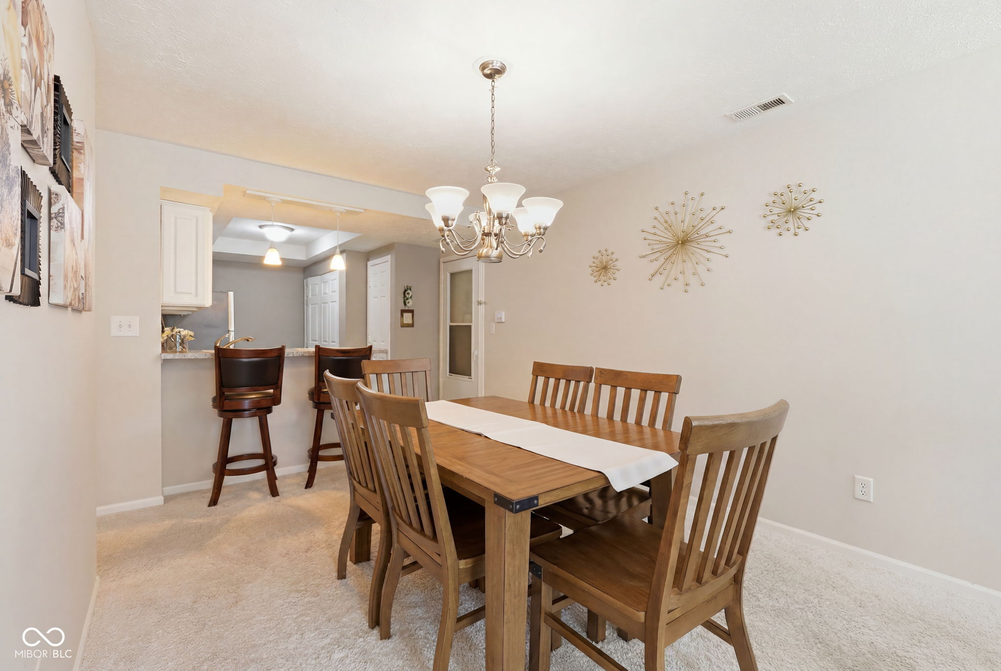 5842 Quail Run Drive