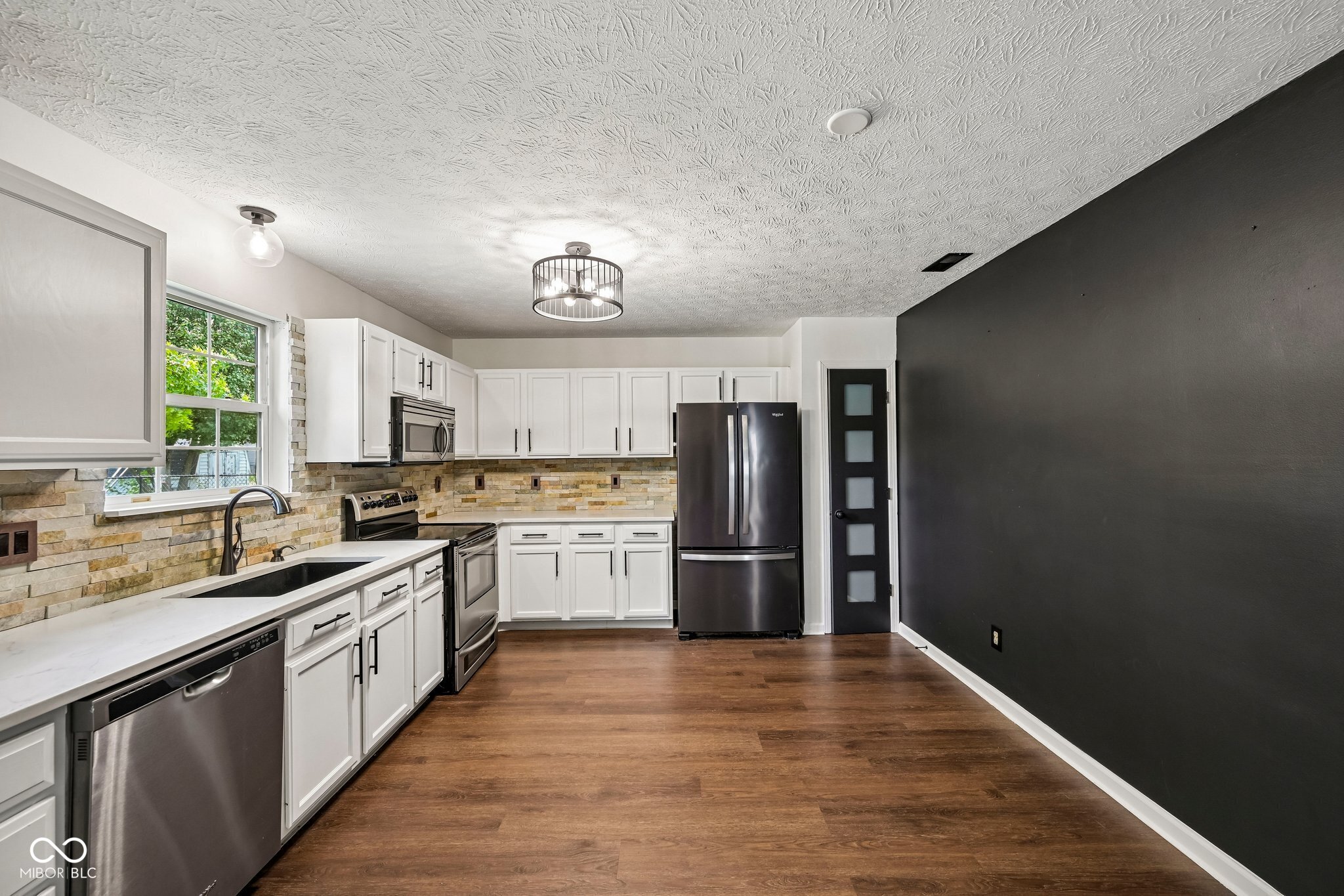 8539 Eagles Nest Drive