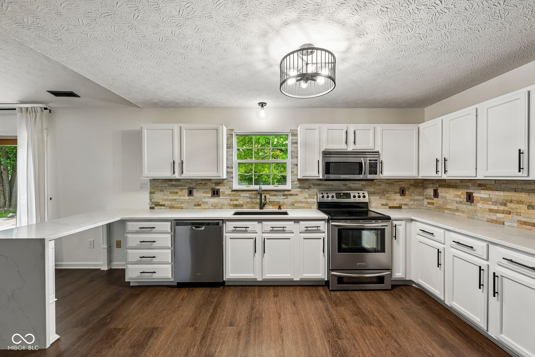8539 Eagles Nest Drive