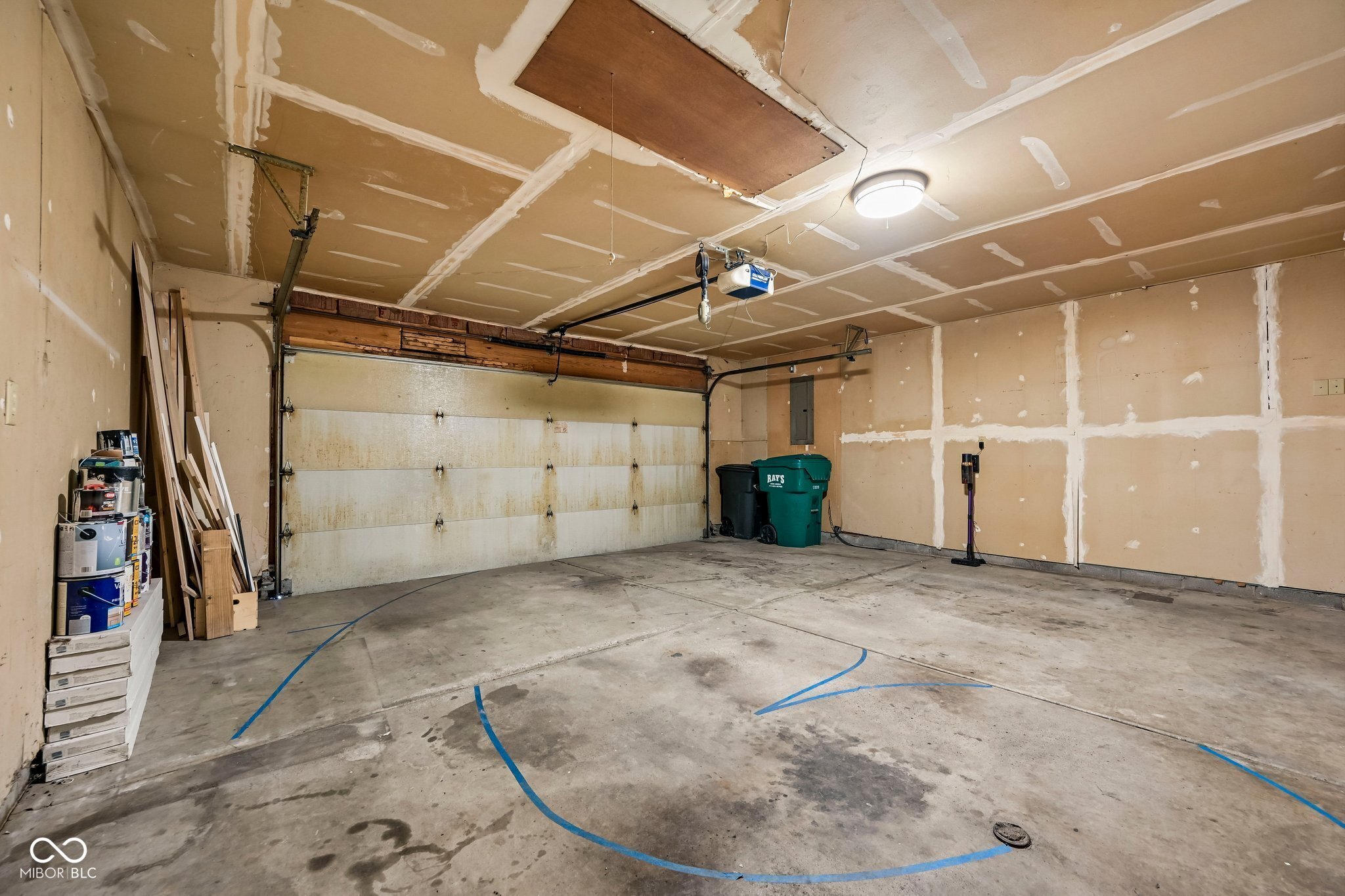8539 Eagles Nest Drive