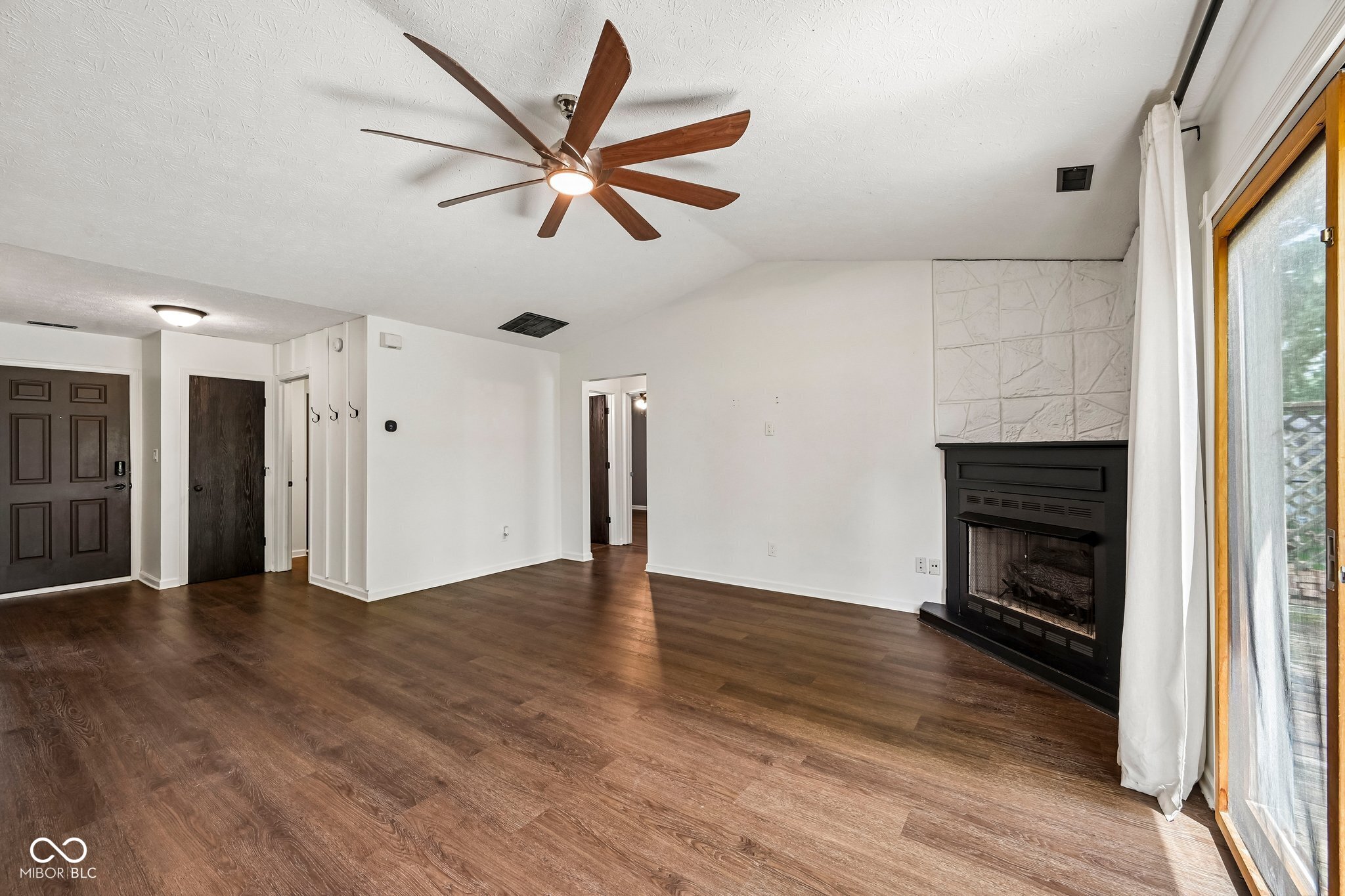 8539 Eagles Nest Drive