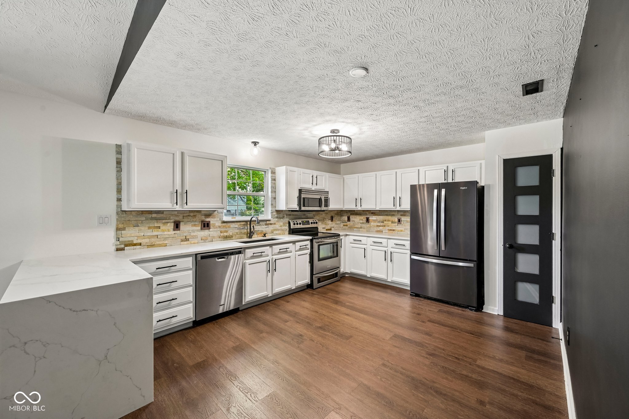 8539 Eagles Nest Drive