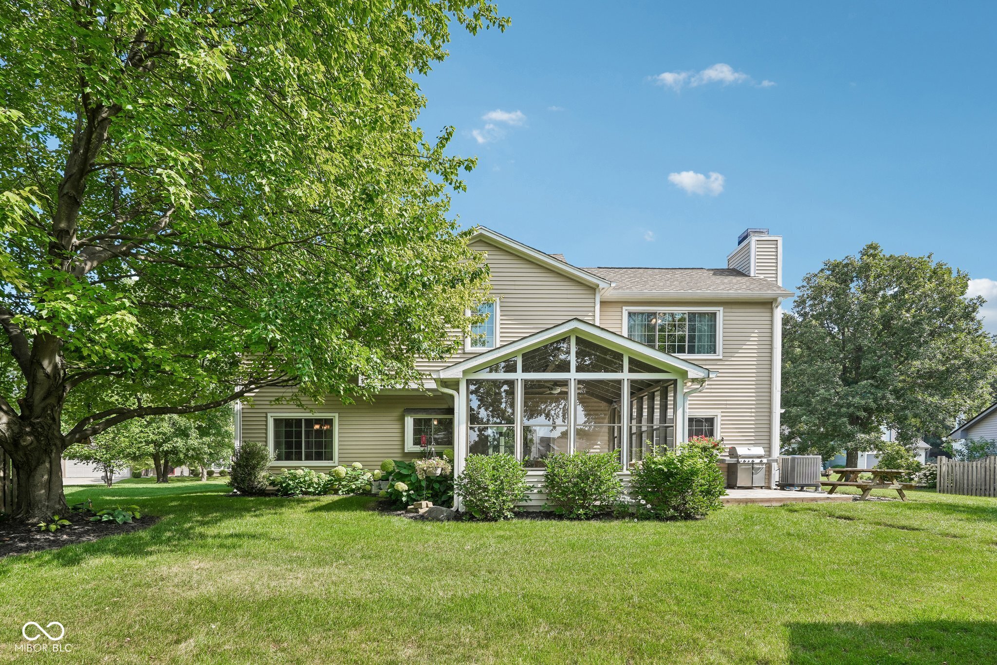 7591 Meadow Ridge Drive