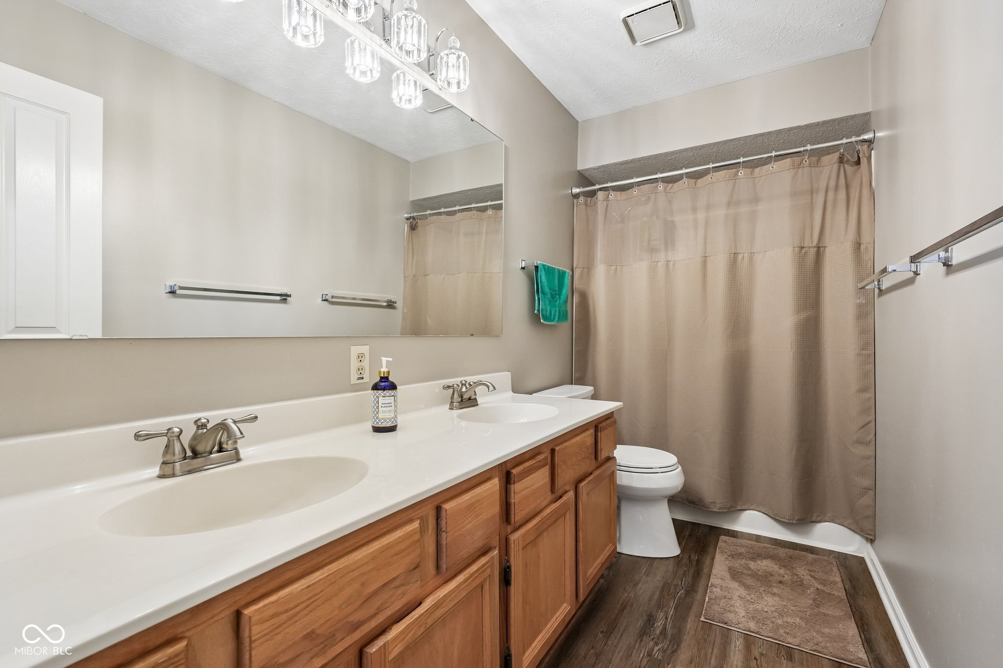 7591 Meadow Ridge Drive