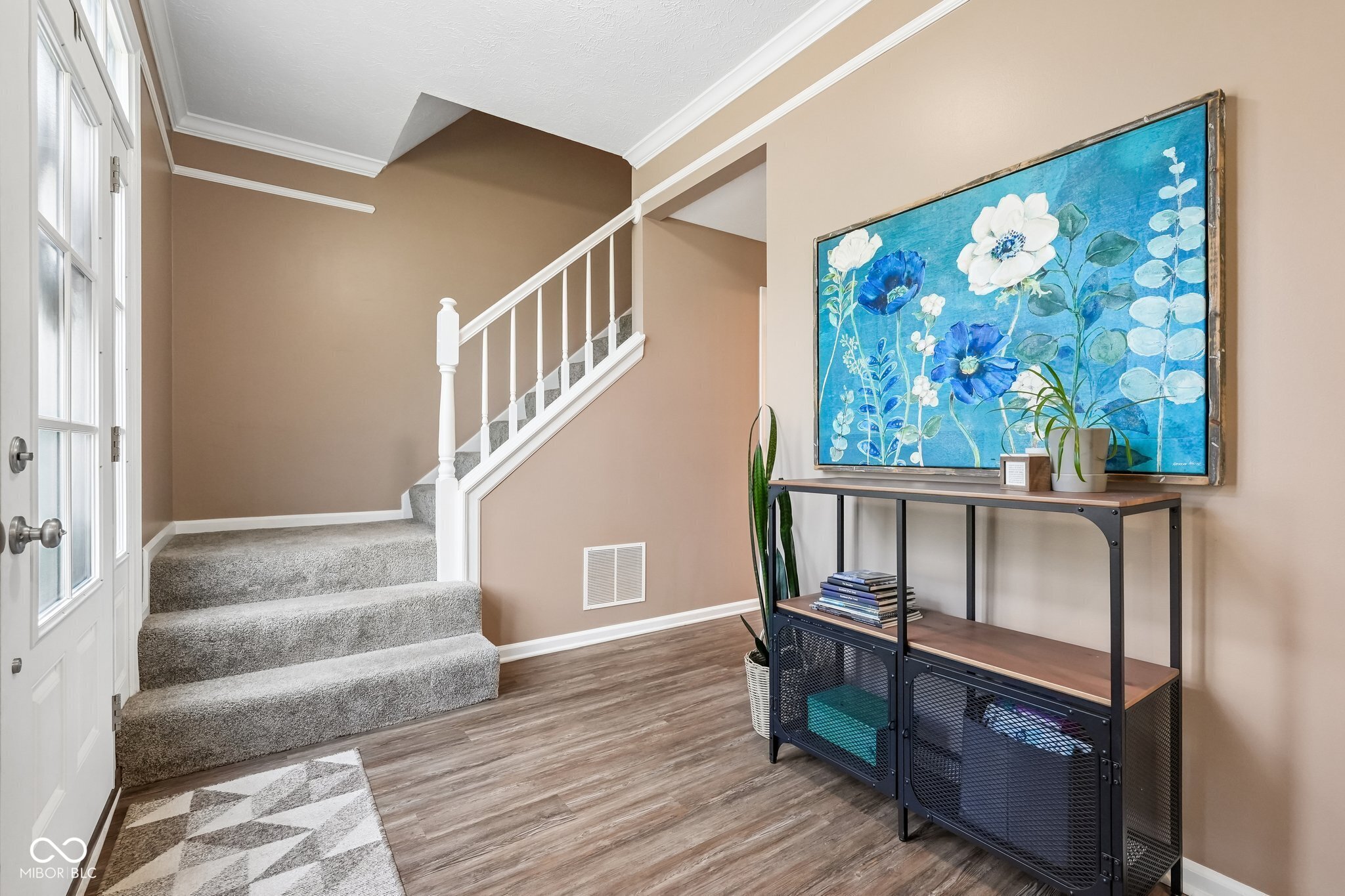 7591 Meadow Ridge Drive