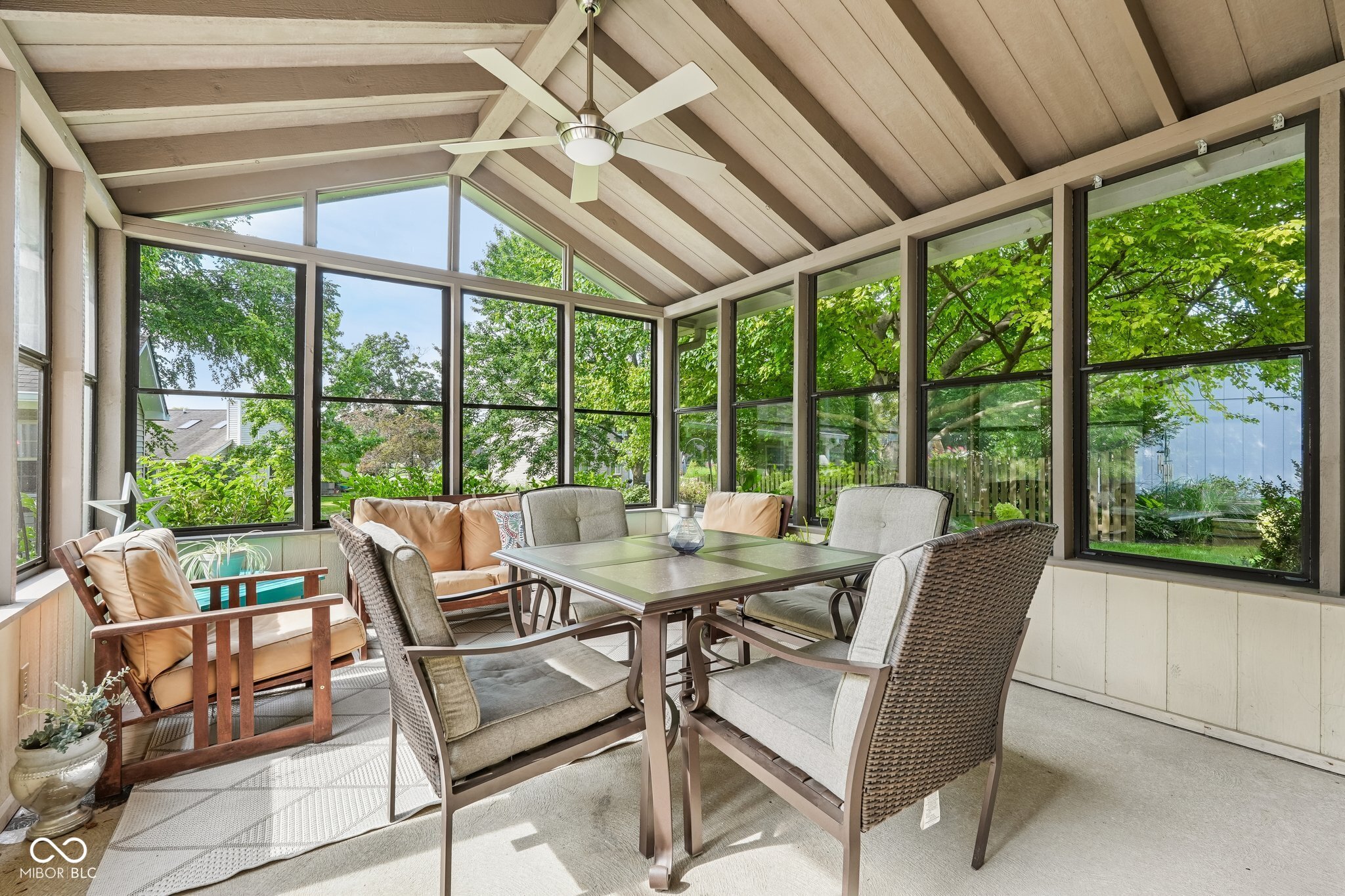 7591 Meadow Ridge Drive
