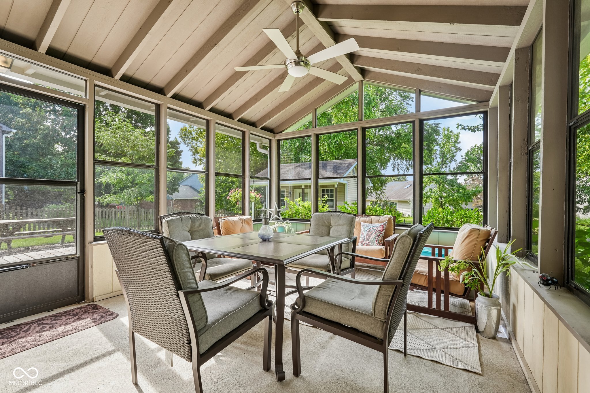 7591 Meadow Ridge Drive