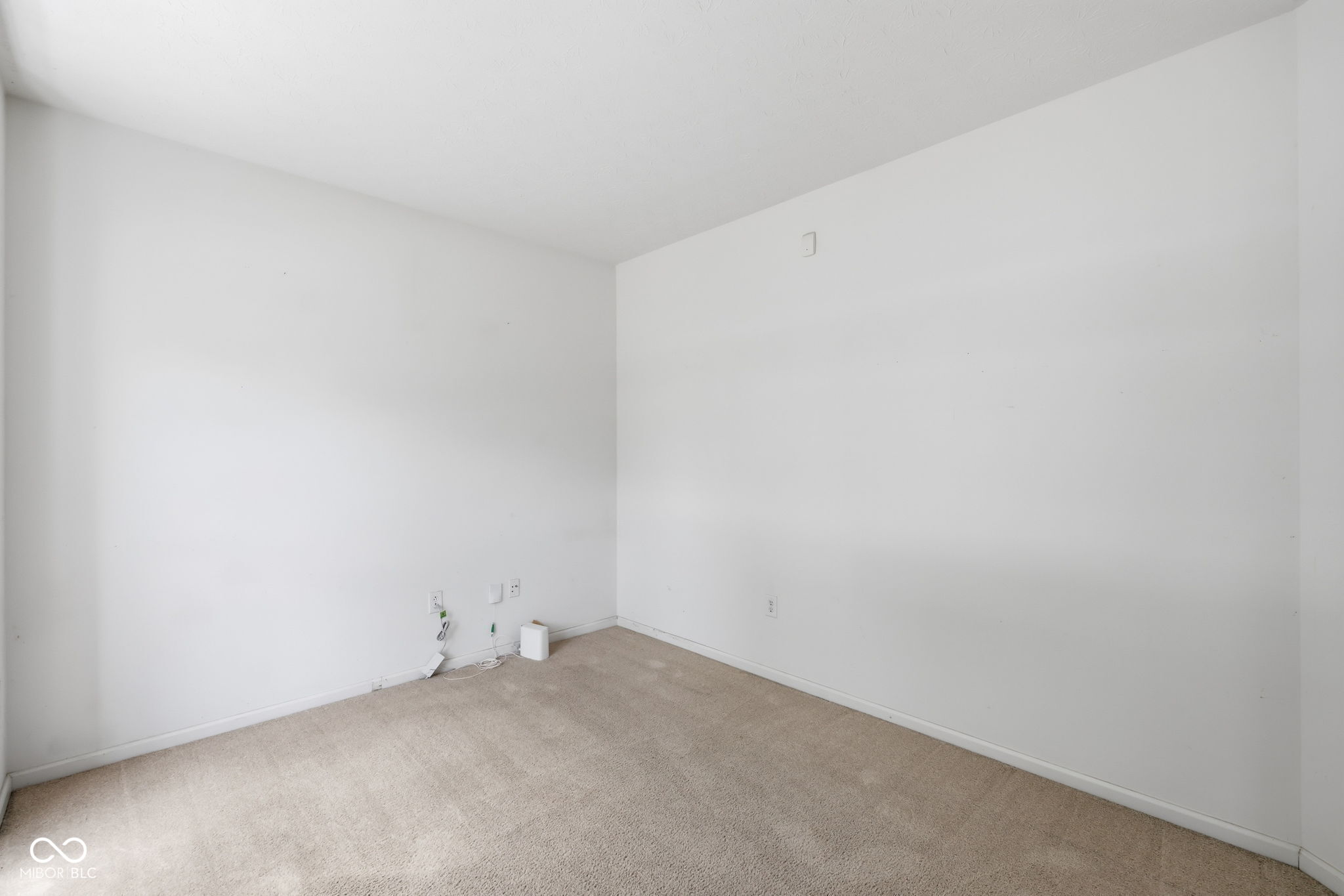 6092 Catlin Lane