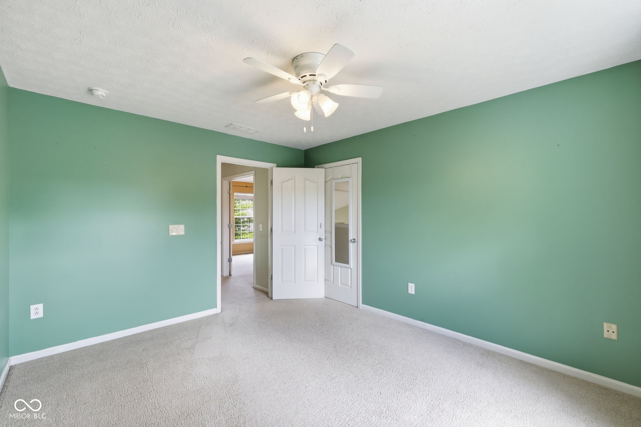 6092 Catlin Lane