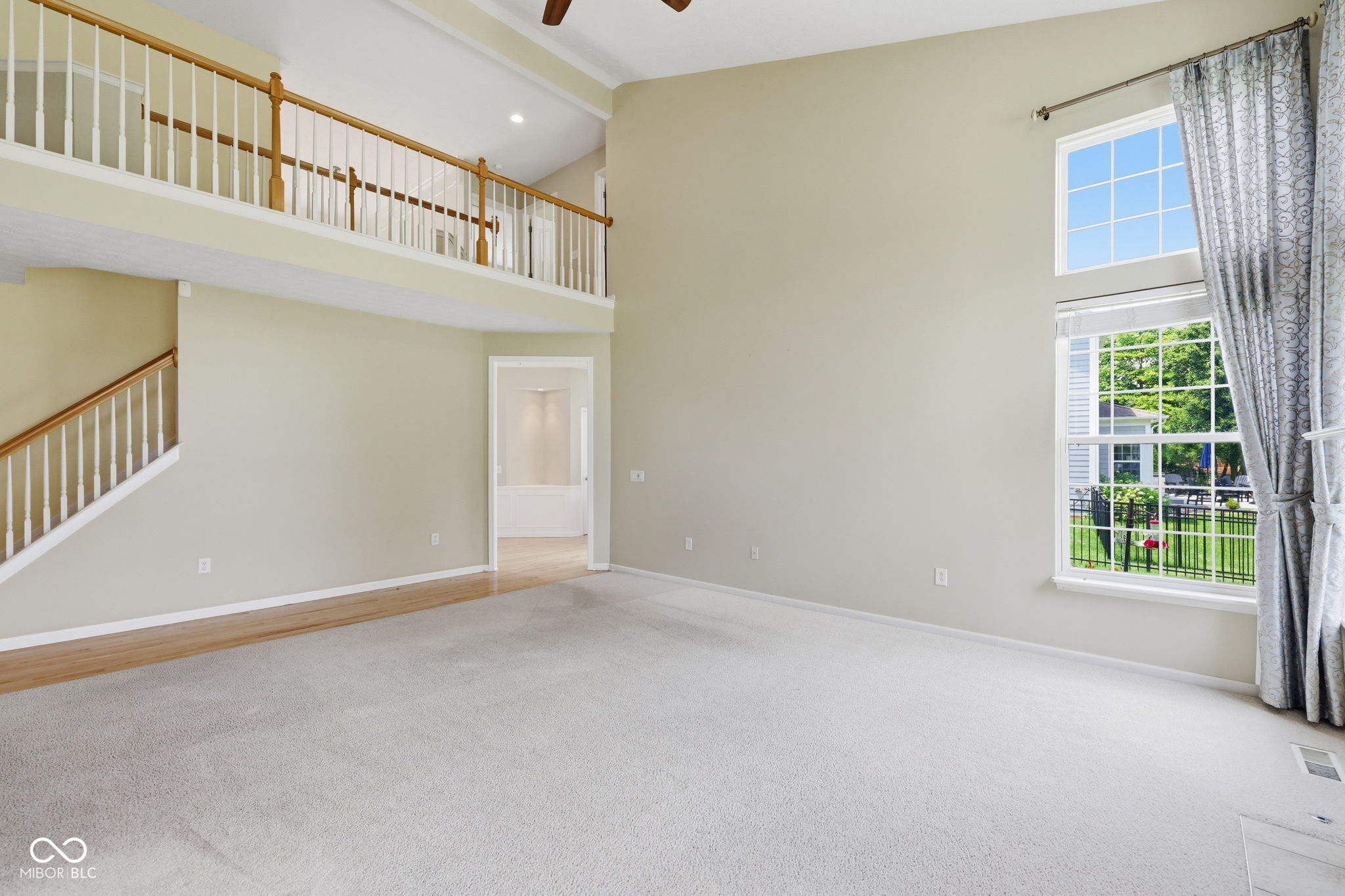 6092 Catlin Lane