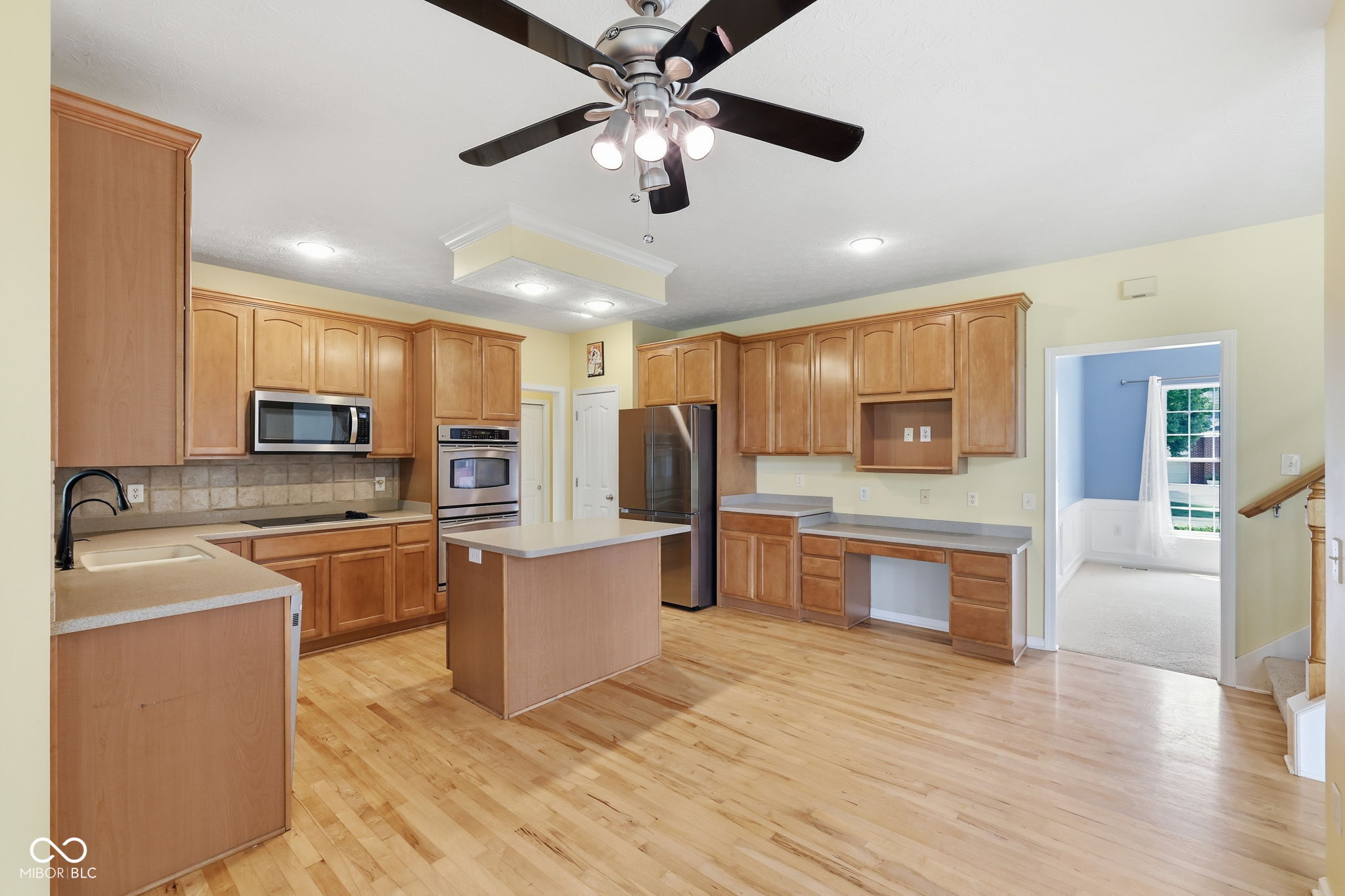 6092 Catlin Lane