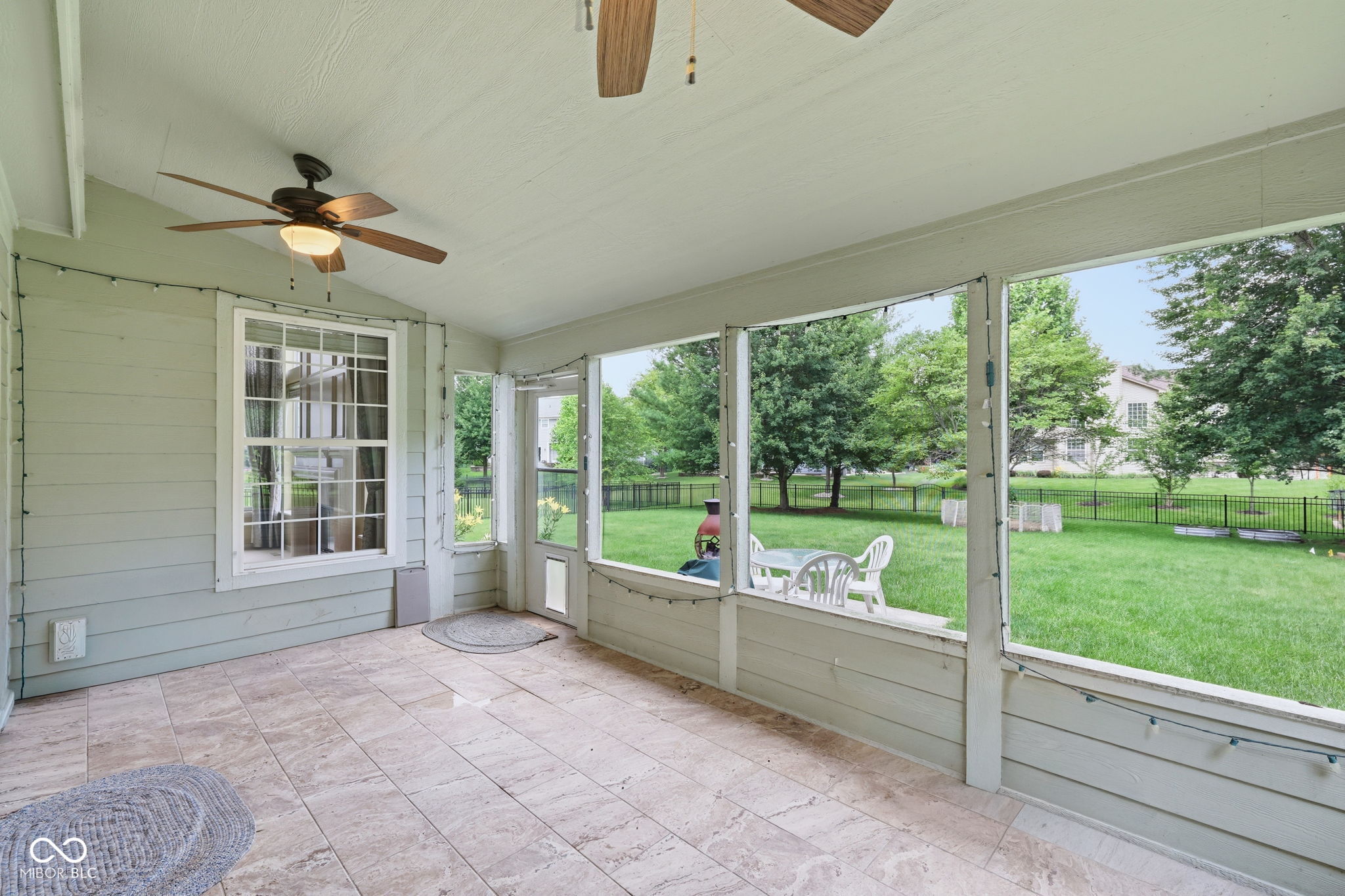 6092 Catlin Lane