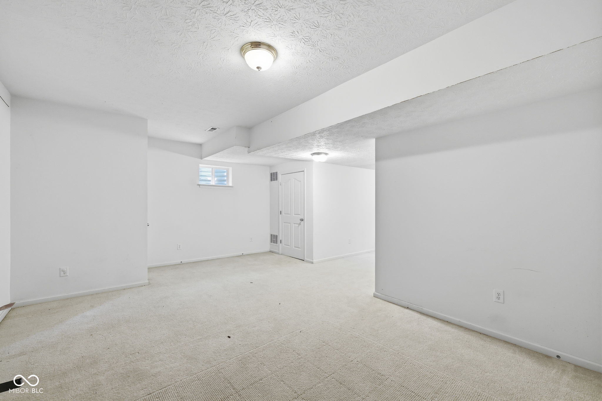 6092 Catlin Lane
