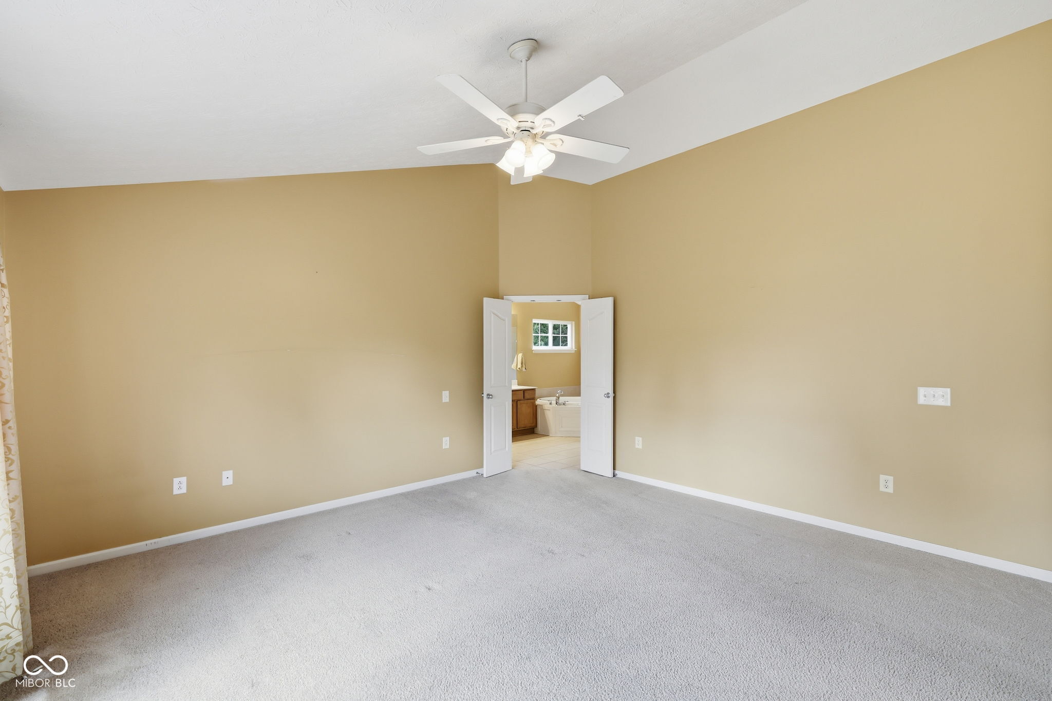 6092 Catlin Lane