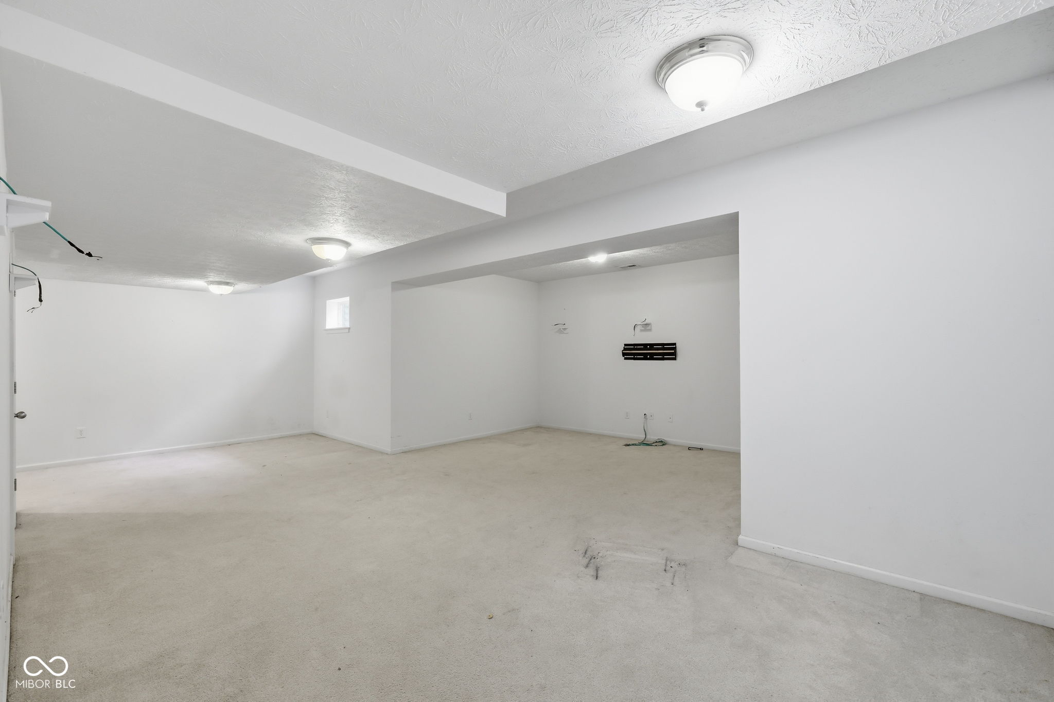 6092 Catlin Lane