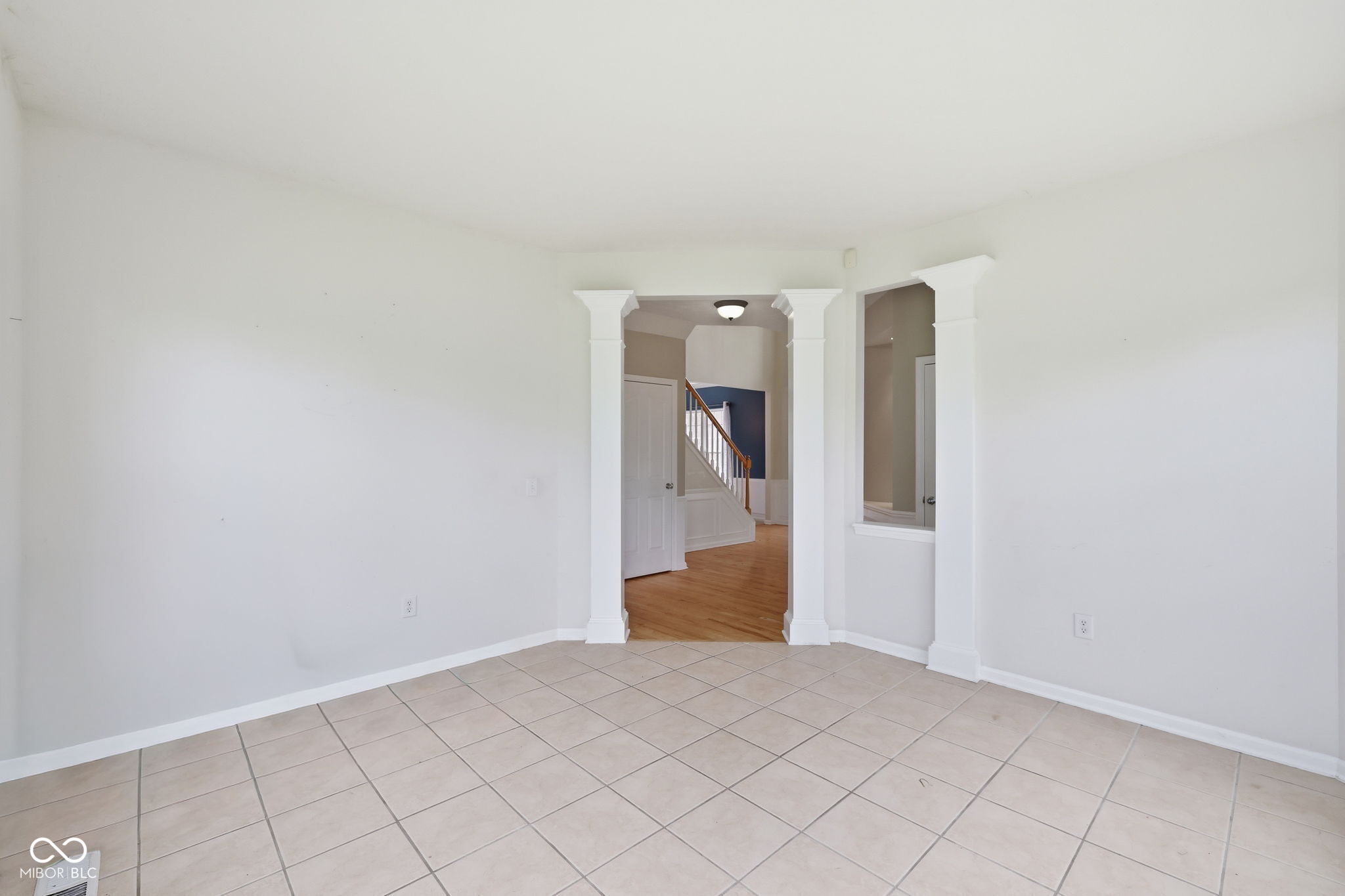 6092 Catlin Lane