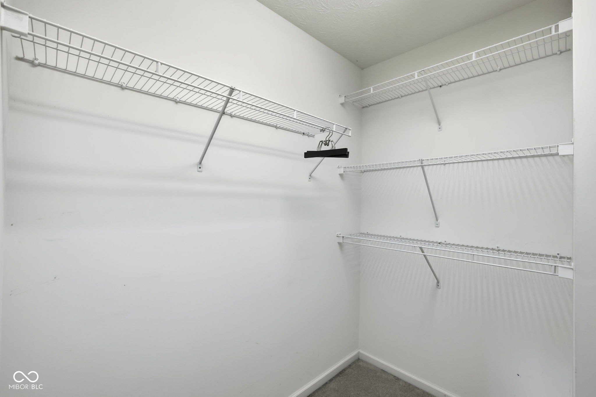 6092 Catlin Lane