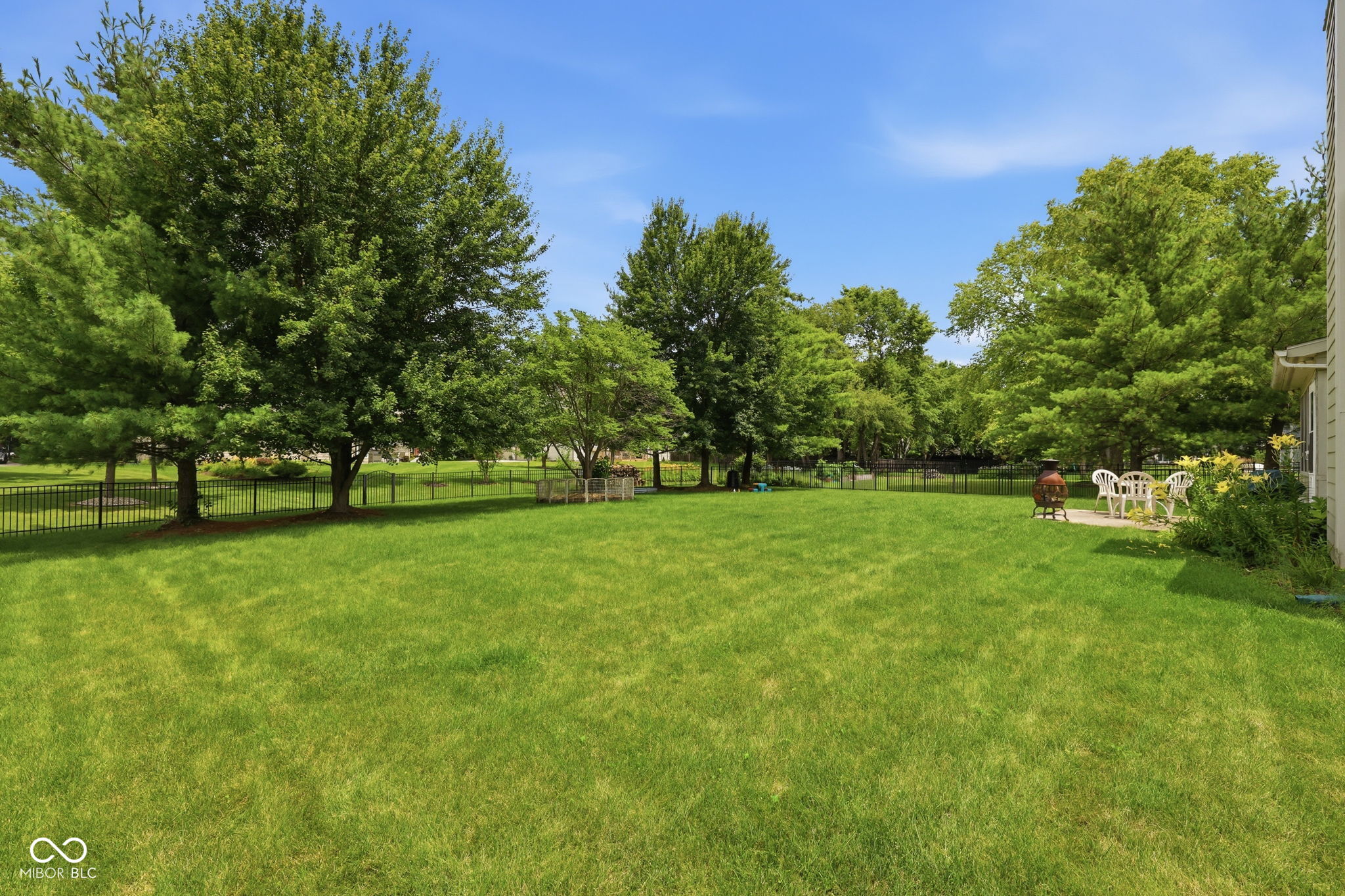 6092 Catlin Lane