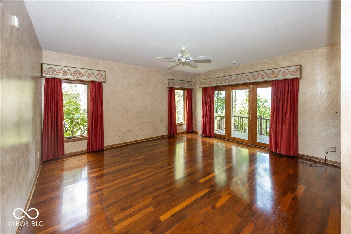 7270 Oak Cove Lane