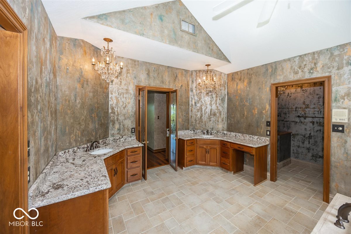 7270 Oak Cove Lane