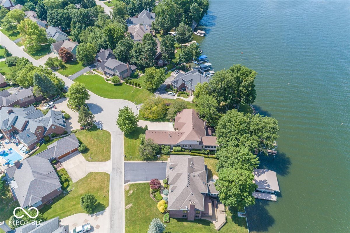7270 Oak Cove Lane