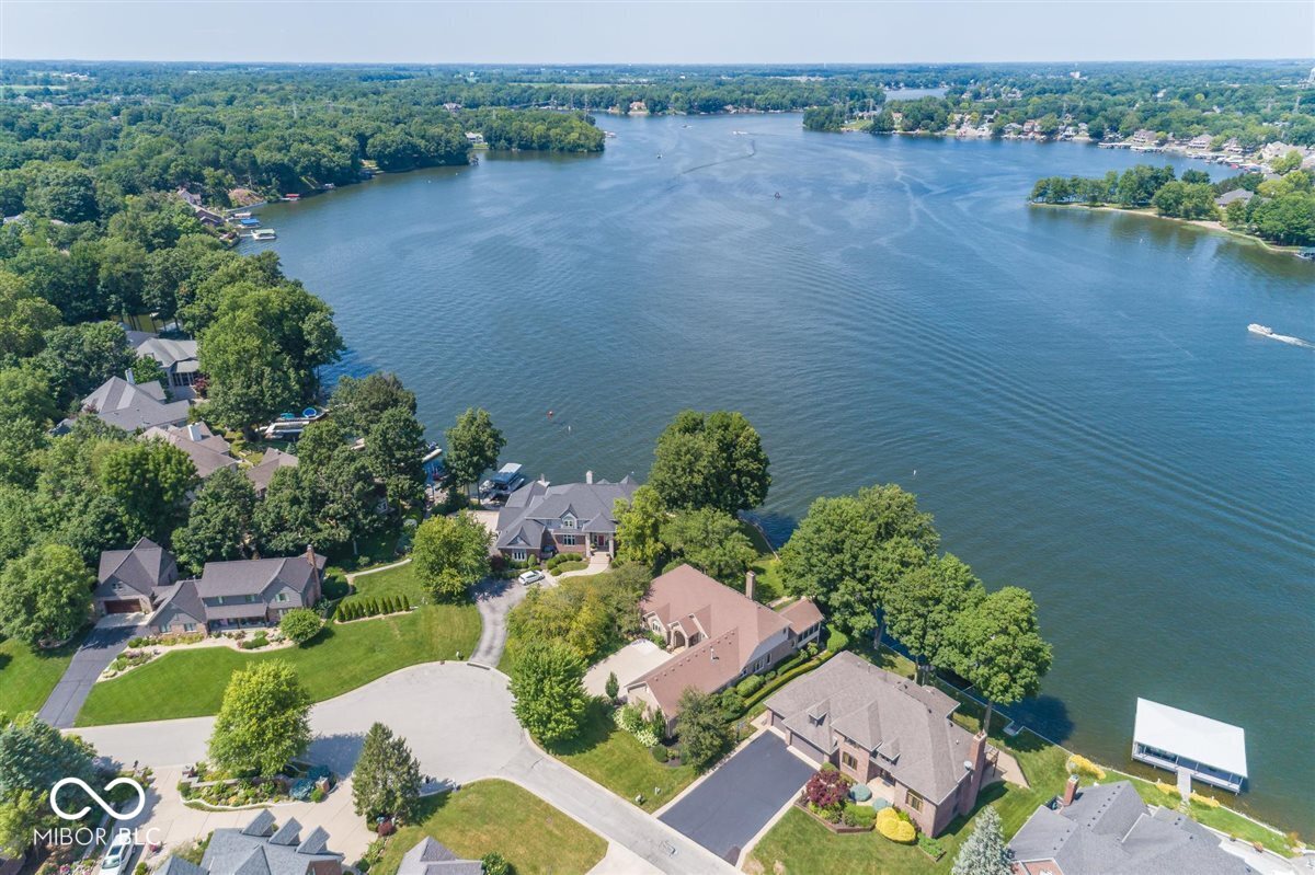 7270 Oak Cove Lane