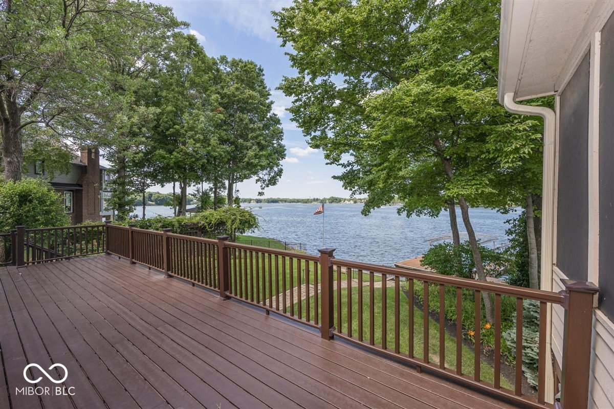 7270 Oak Cove Lane
