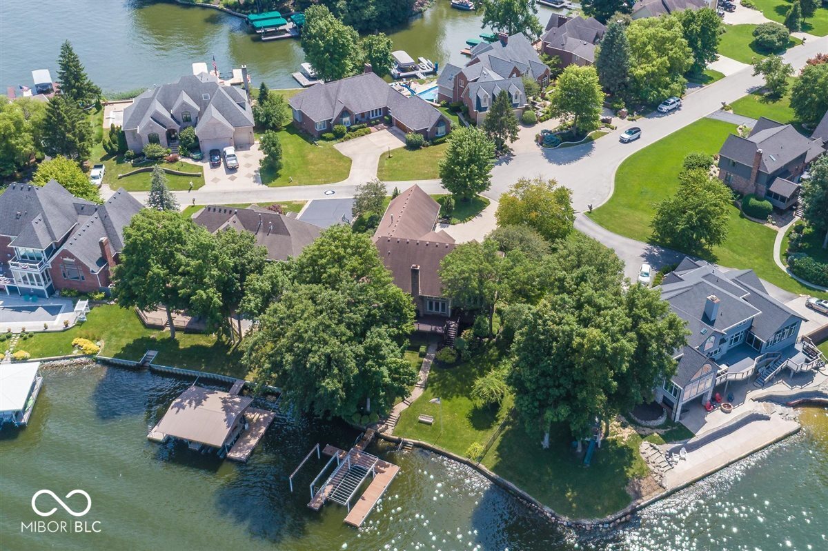 7270 Oak Cove Lane