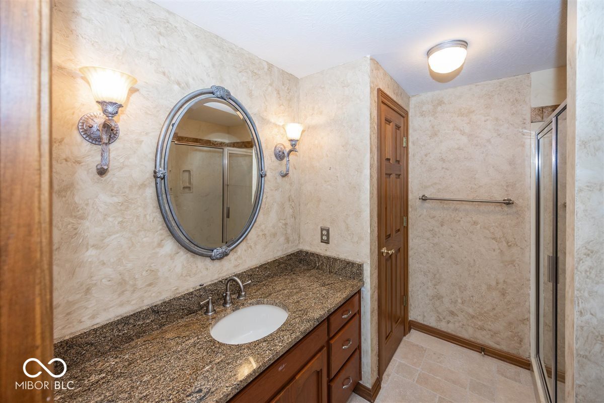 7270 Oak Cove Lane
