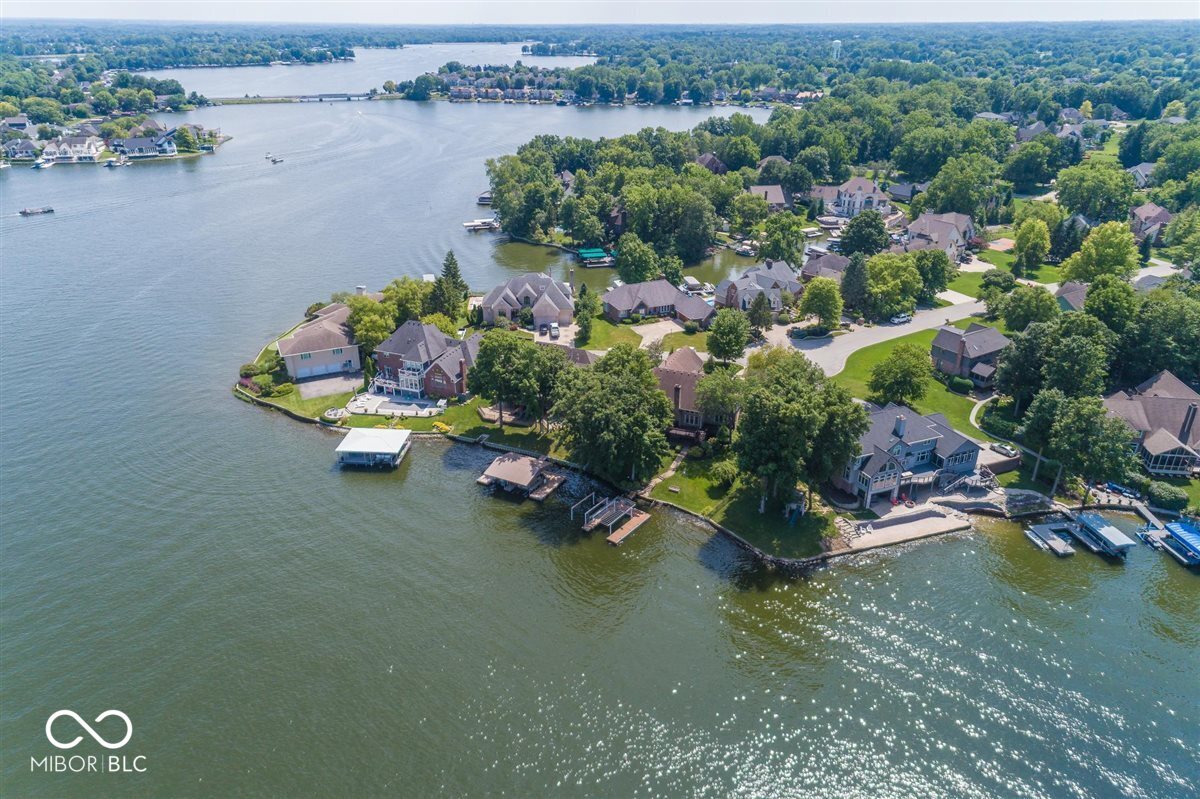 7270 Oak Cove Lane
