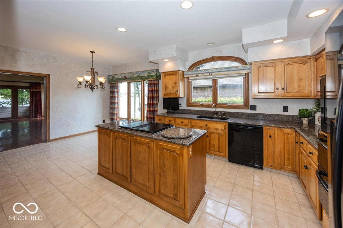 7270 Oak Cove Lane
