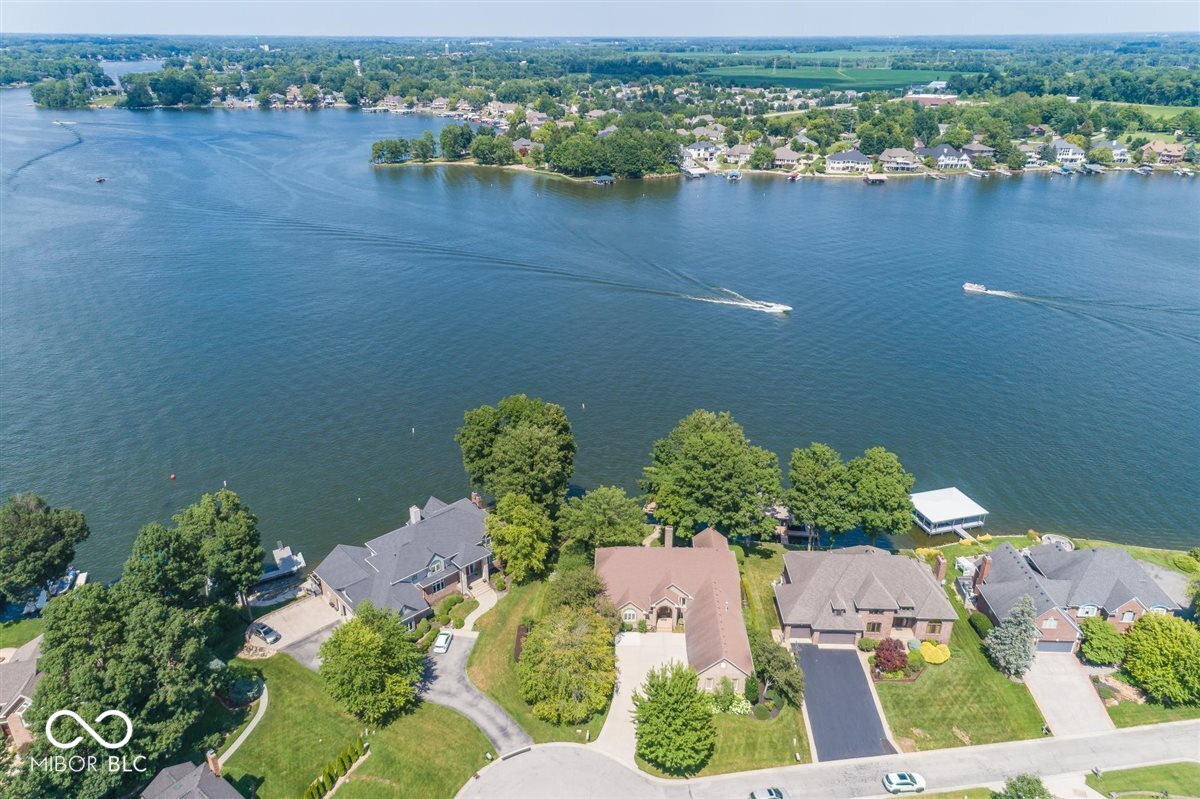 7270 Oak Cove Lane