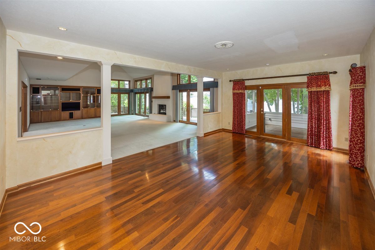 7270 Oak Cove Lane