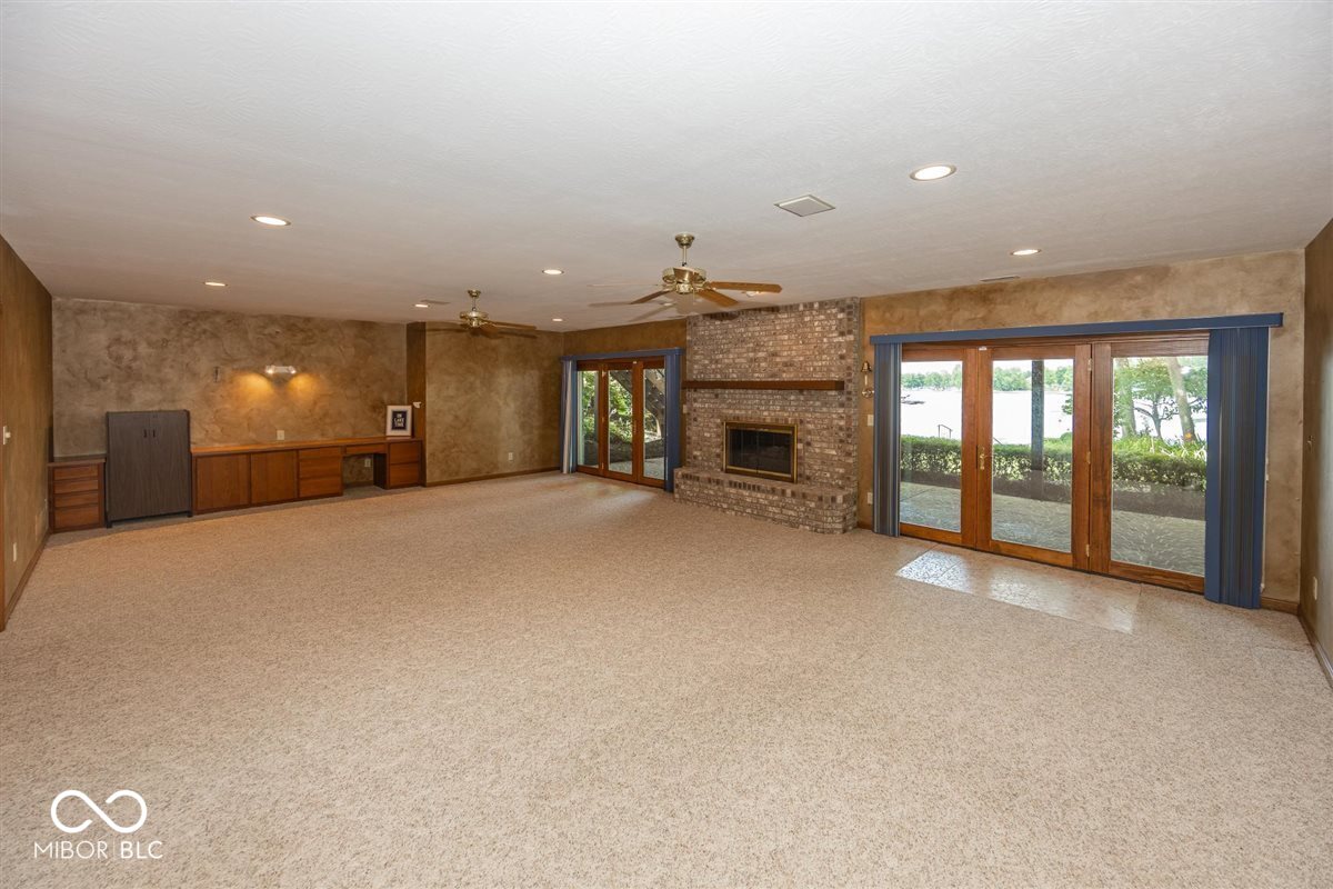 7270 Oak Cove Lane