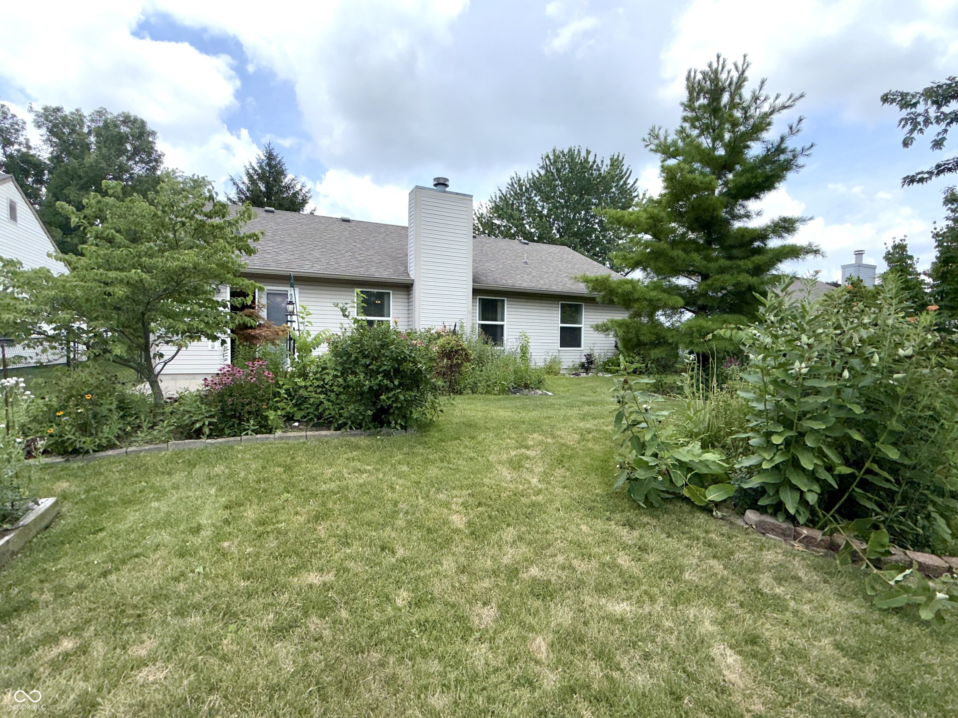 437 E Pine Ridge Drive