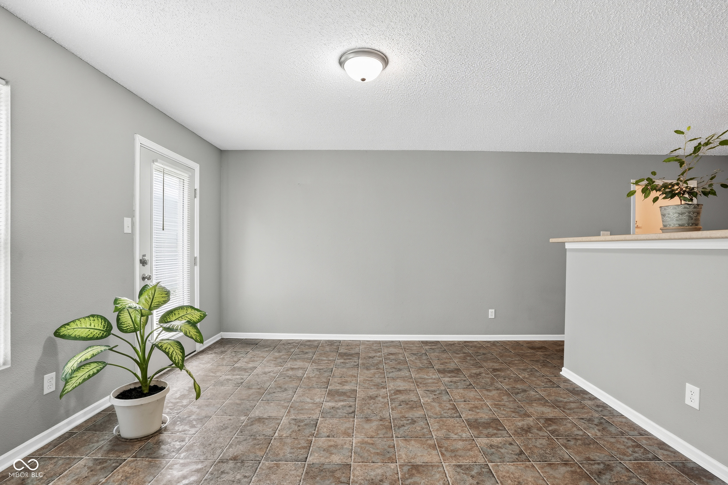 12154 Lindley