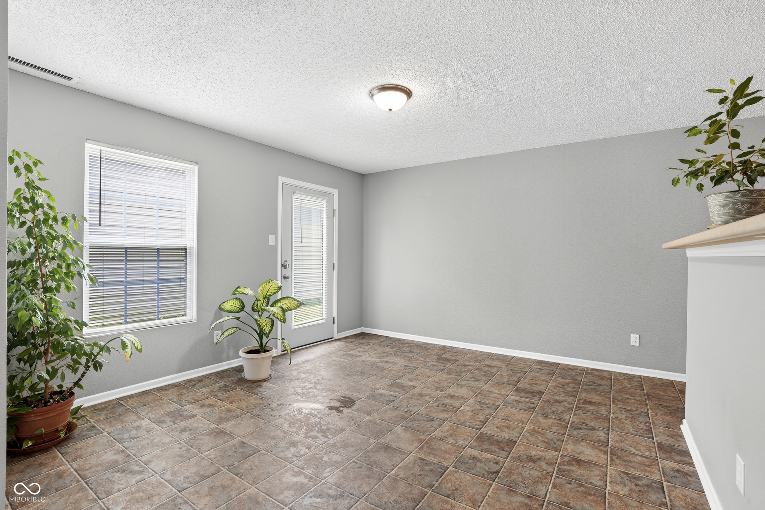 12154 Lindley