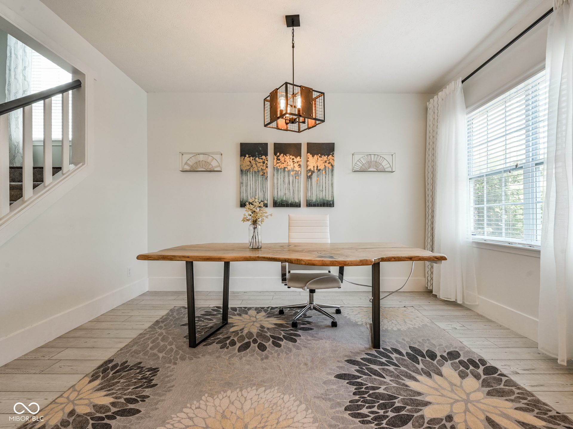 6558 W Dickens Crossing
