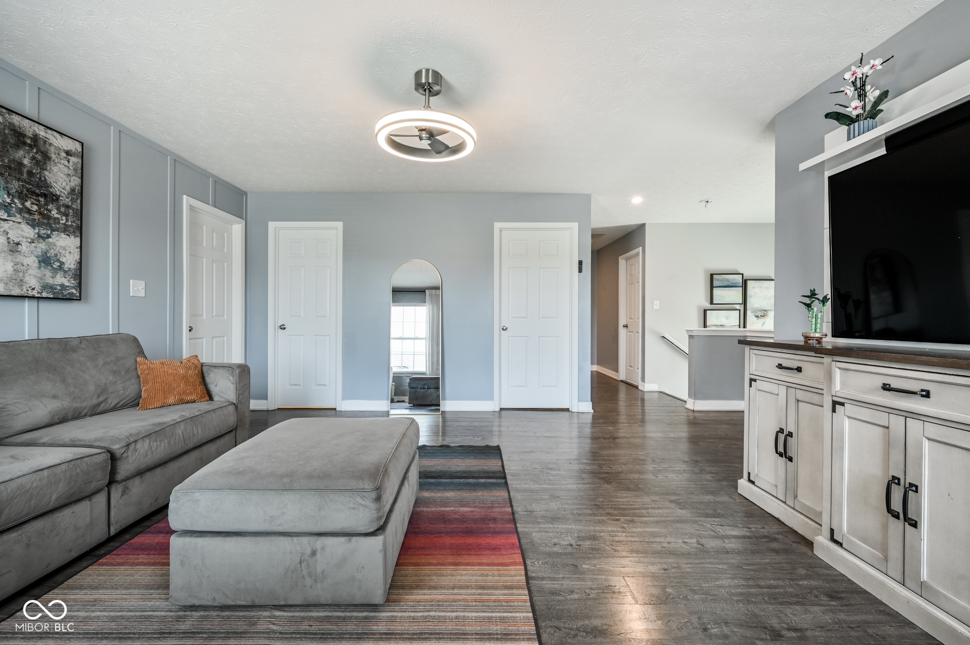 6558 W Dickens Crossing