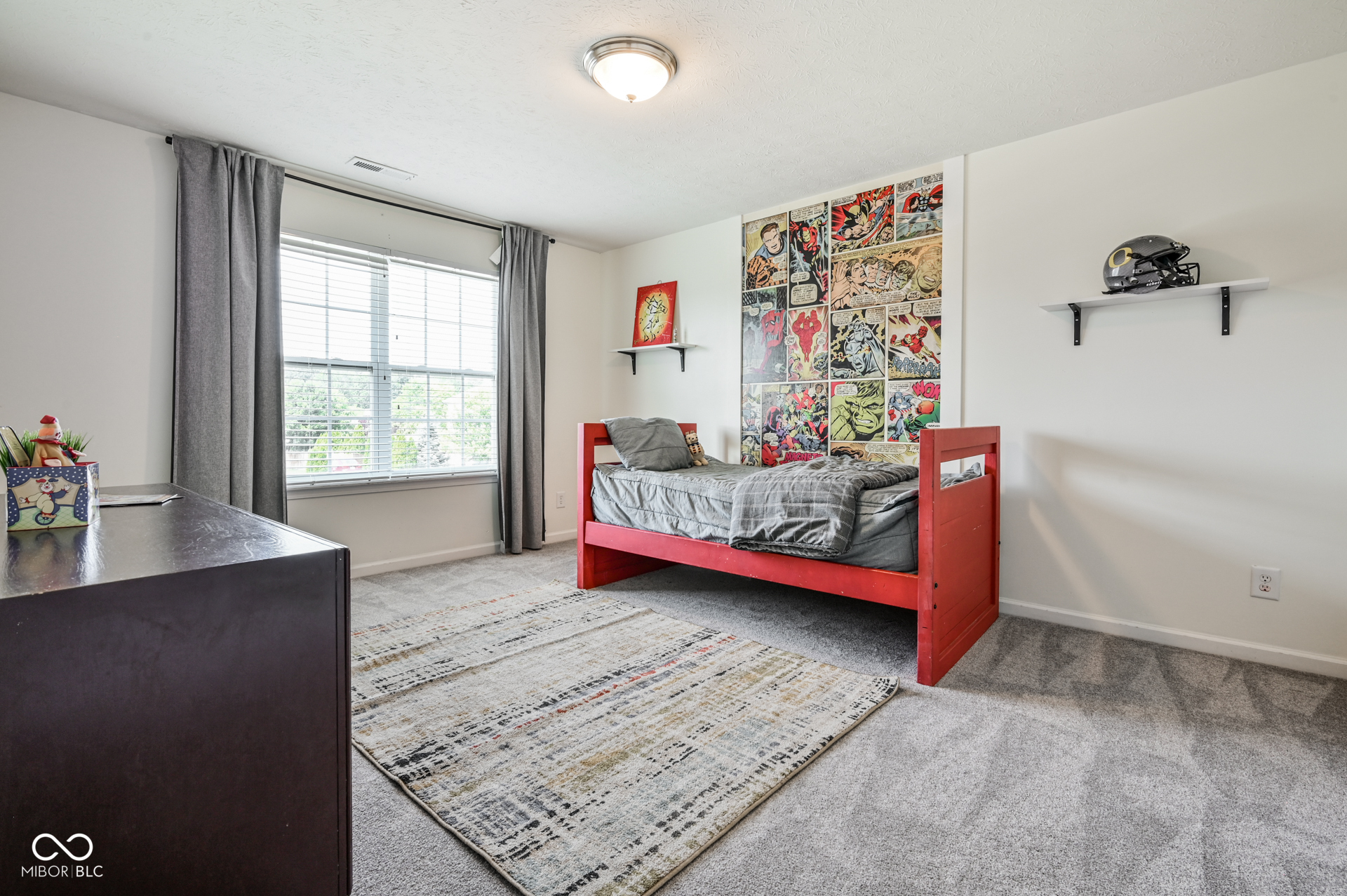 6558 W Dickens Crossing