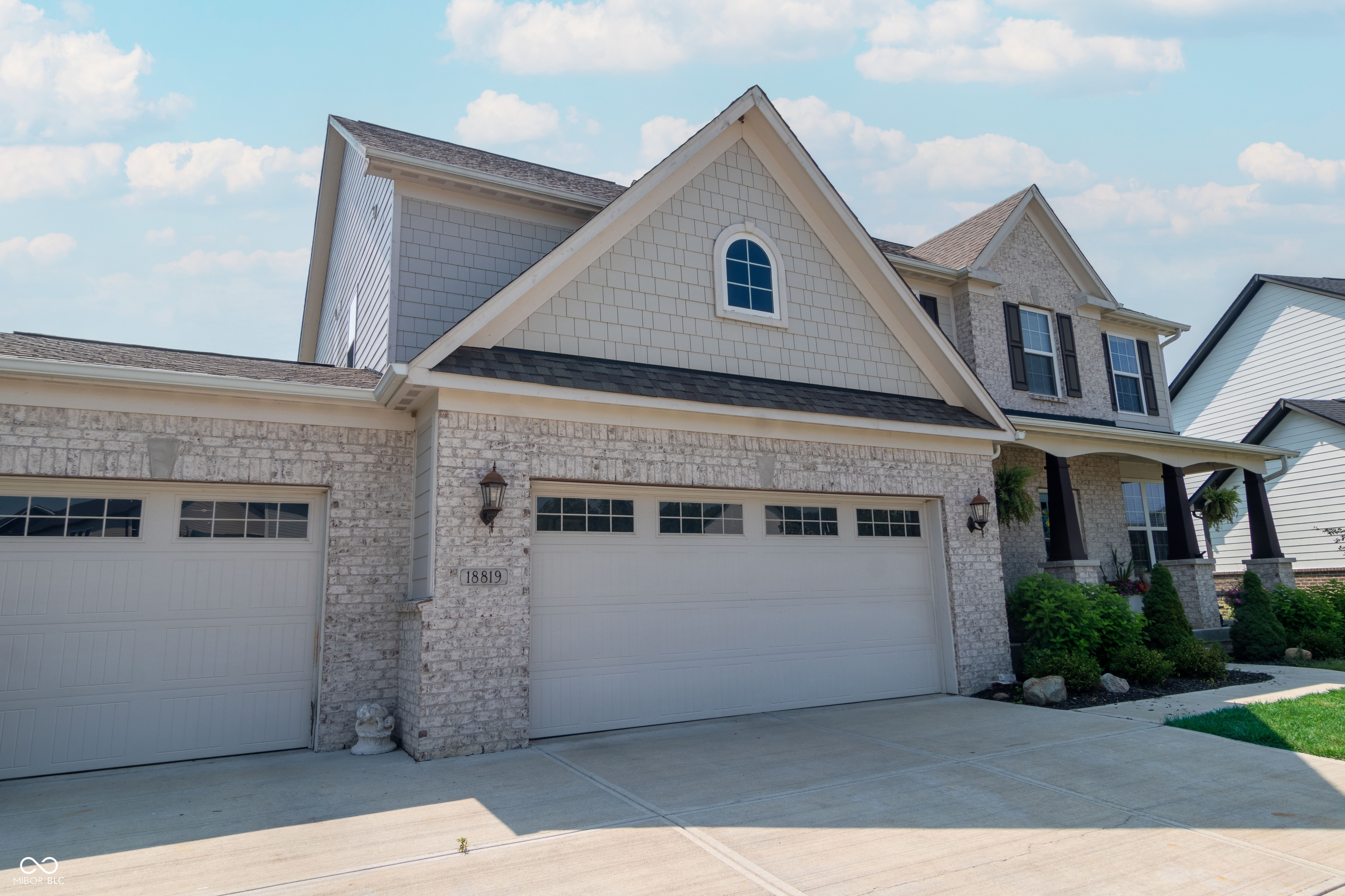 18819 Dooney Court