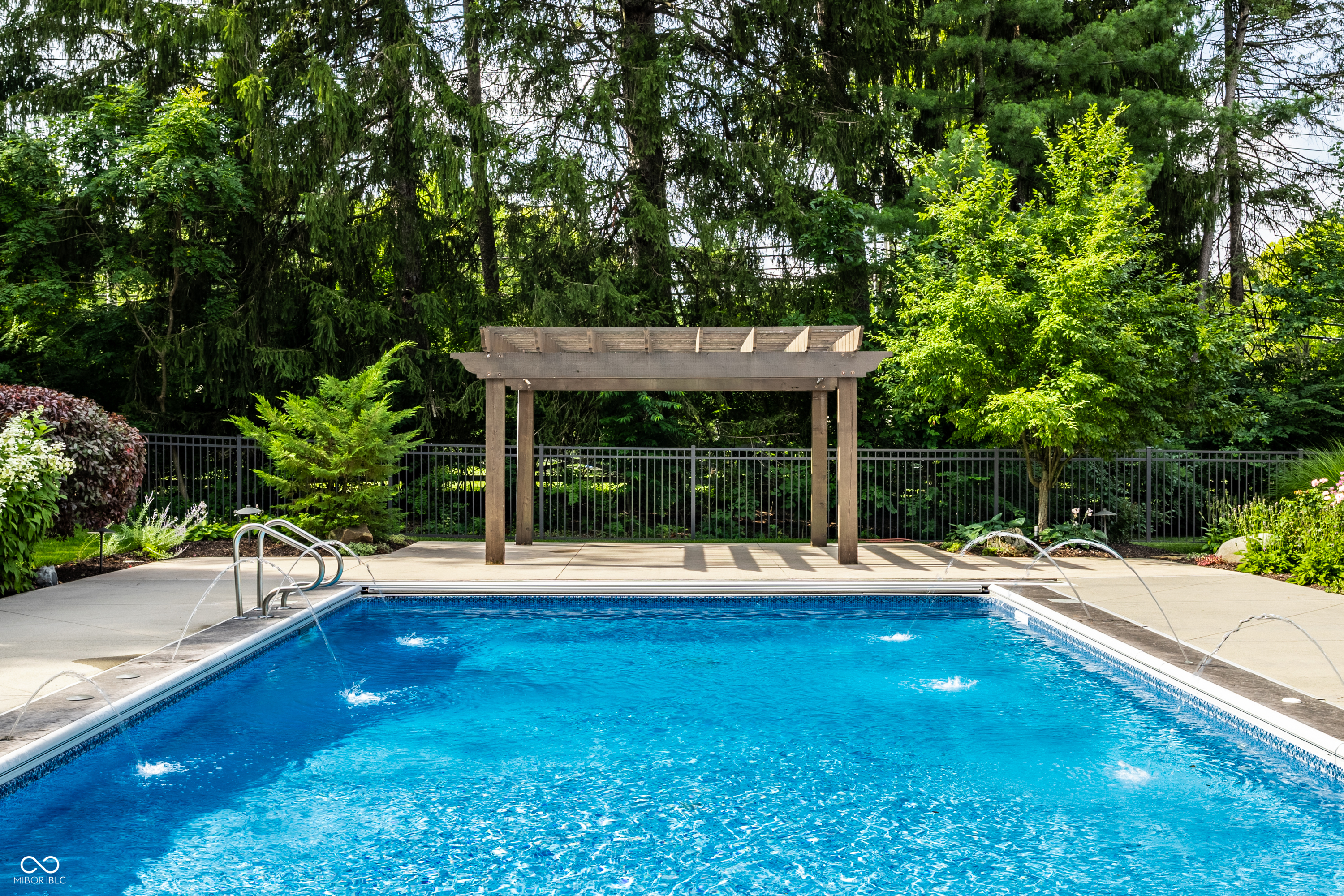 7511 Pine Valley