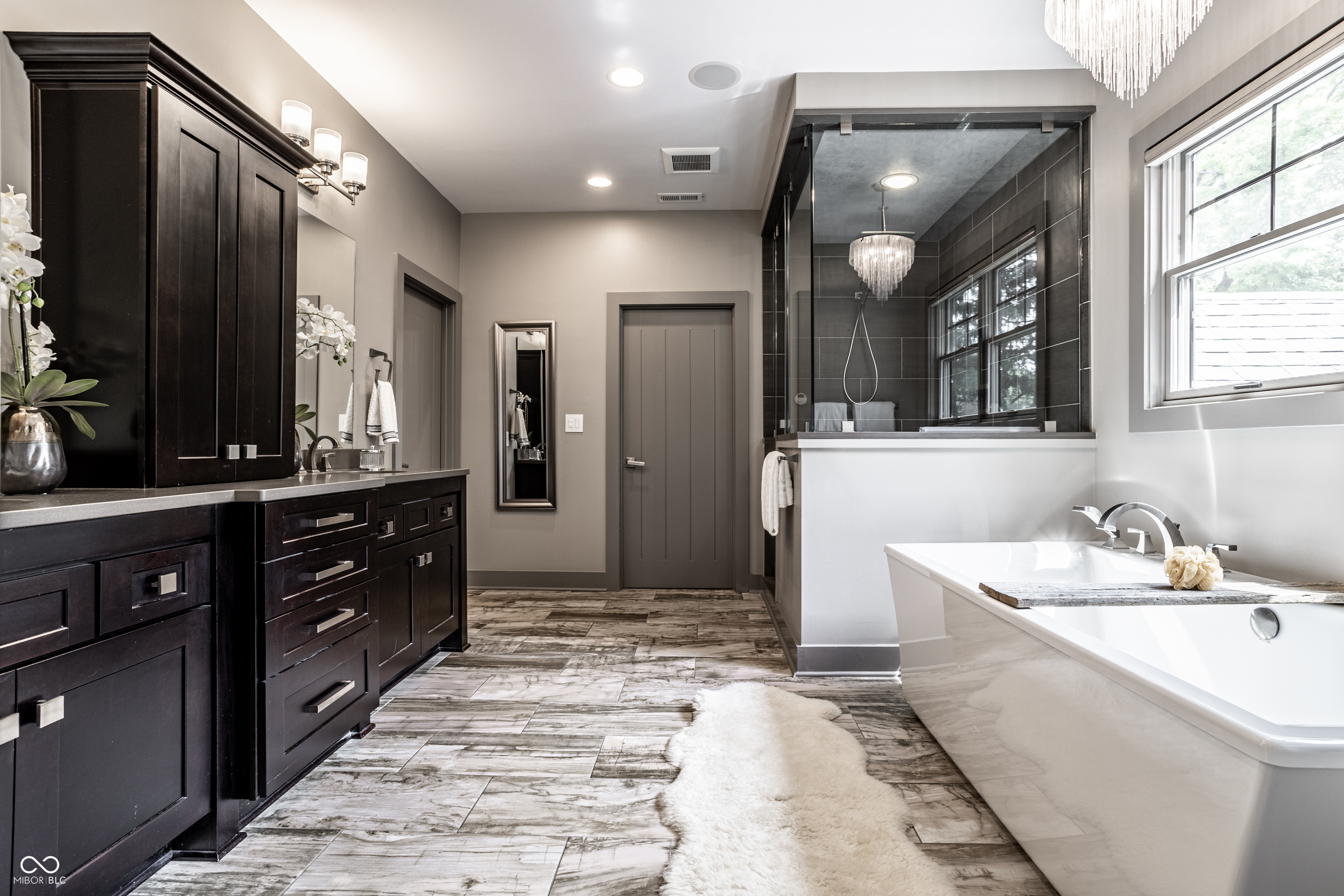 7511 Pine Valley