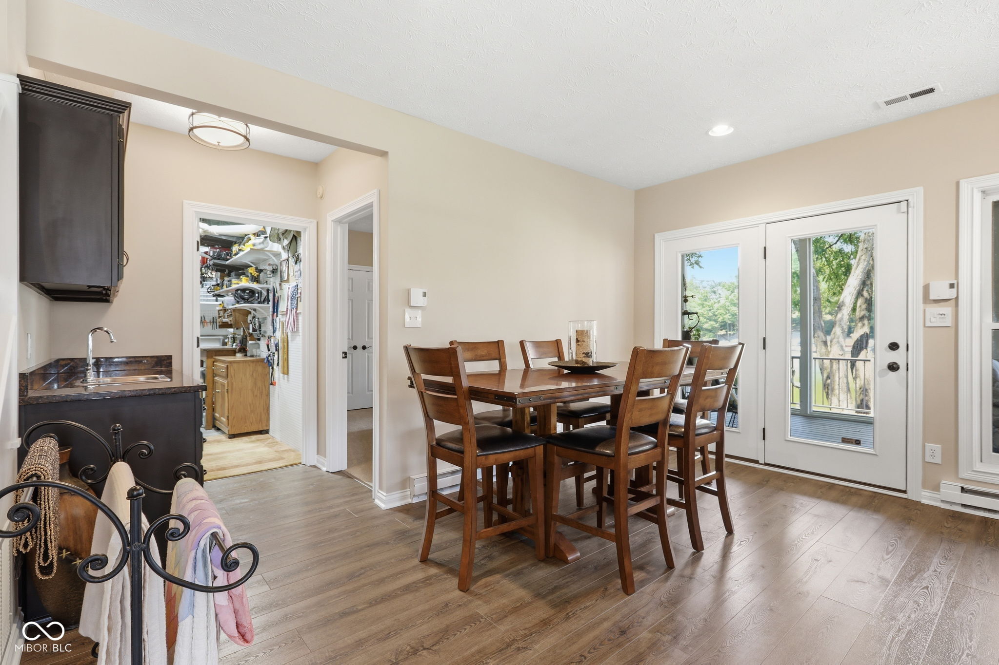 11240 Blackwalnut Point