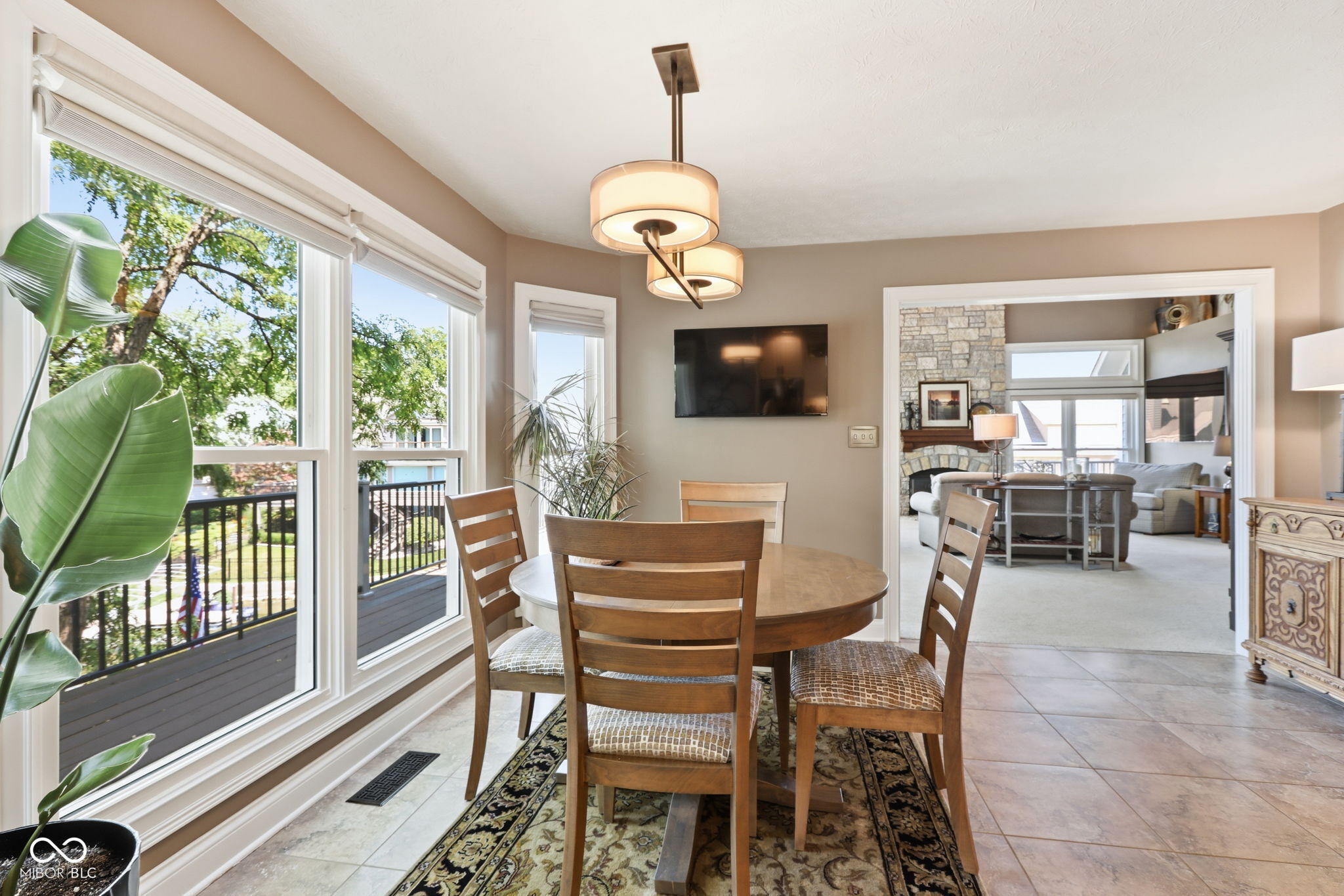 11240 Blackwalnut Point