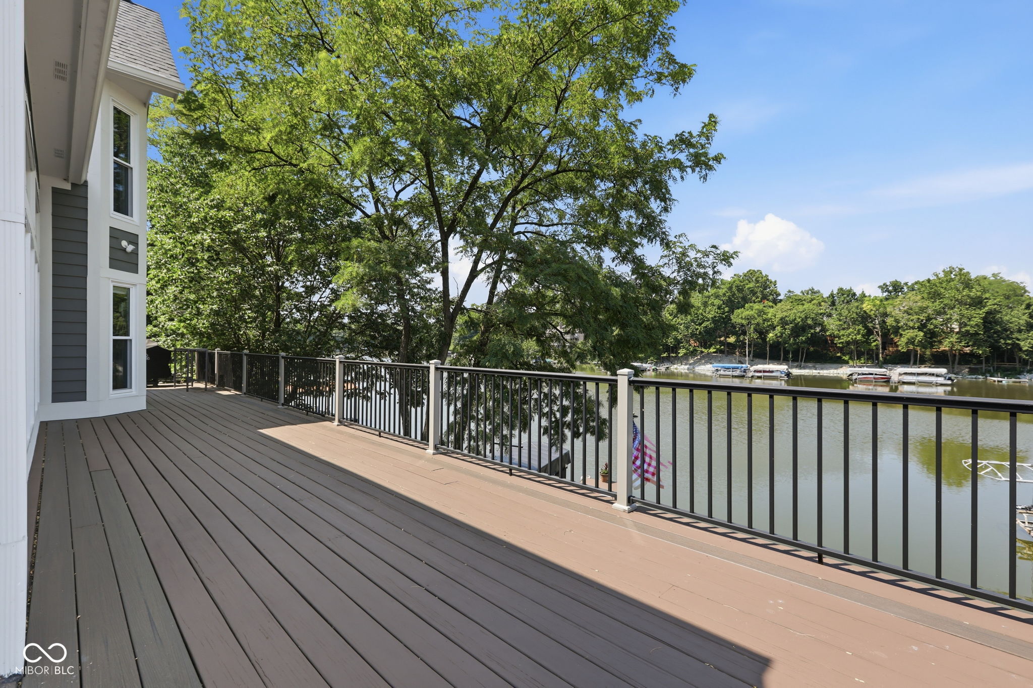 11240 Blackwalnut Point